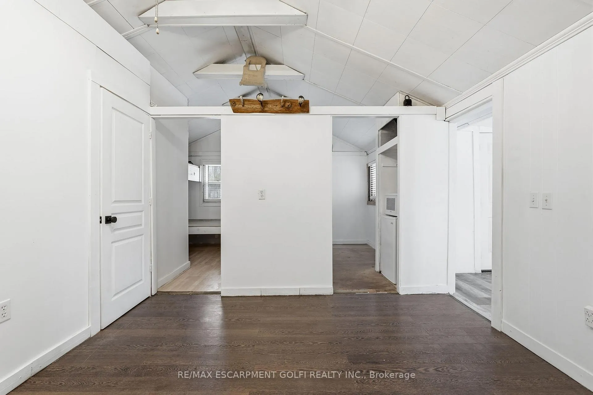 Photo 8 of 14 Birch Lane, Haldimand — HOMEH