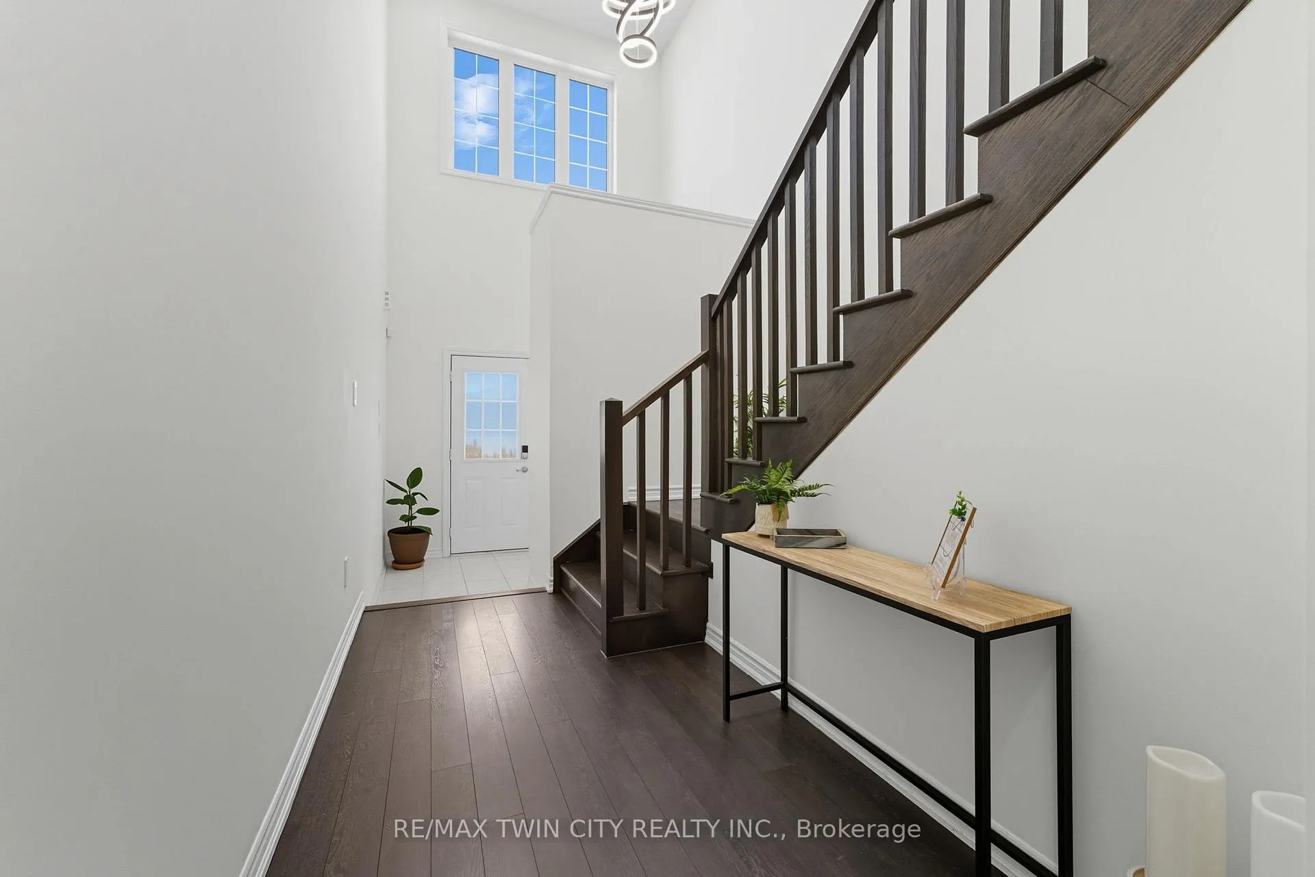 Photo 4 of 23 Whitton Drive, Brant, Paris — HOMEH