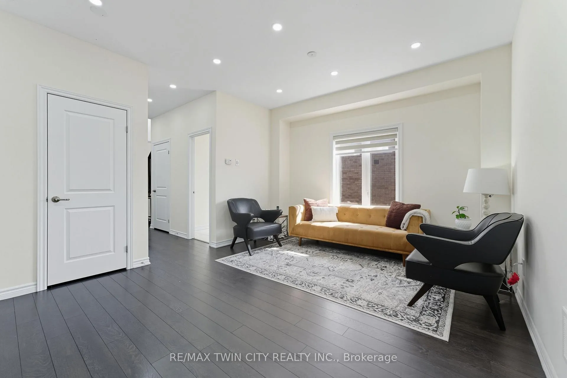 Photo 8 of 23 Whitton Drive, Brant, Paris — HOMEH