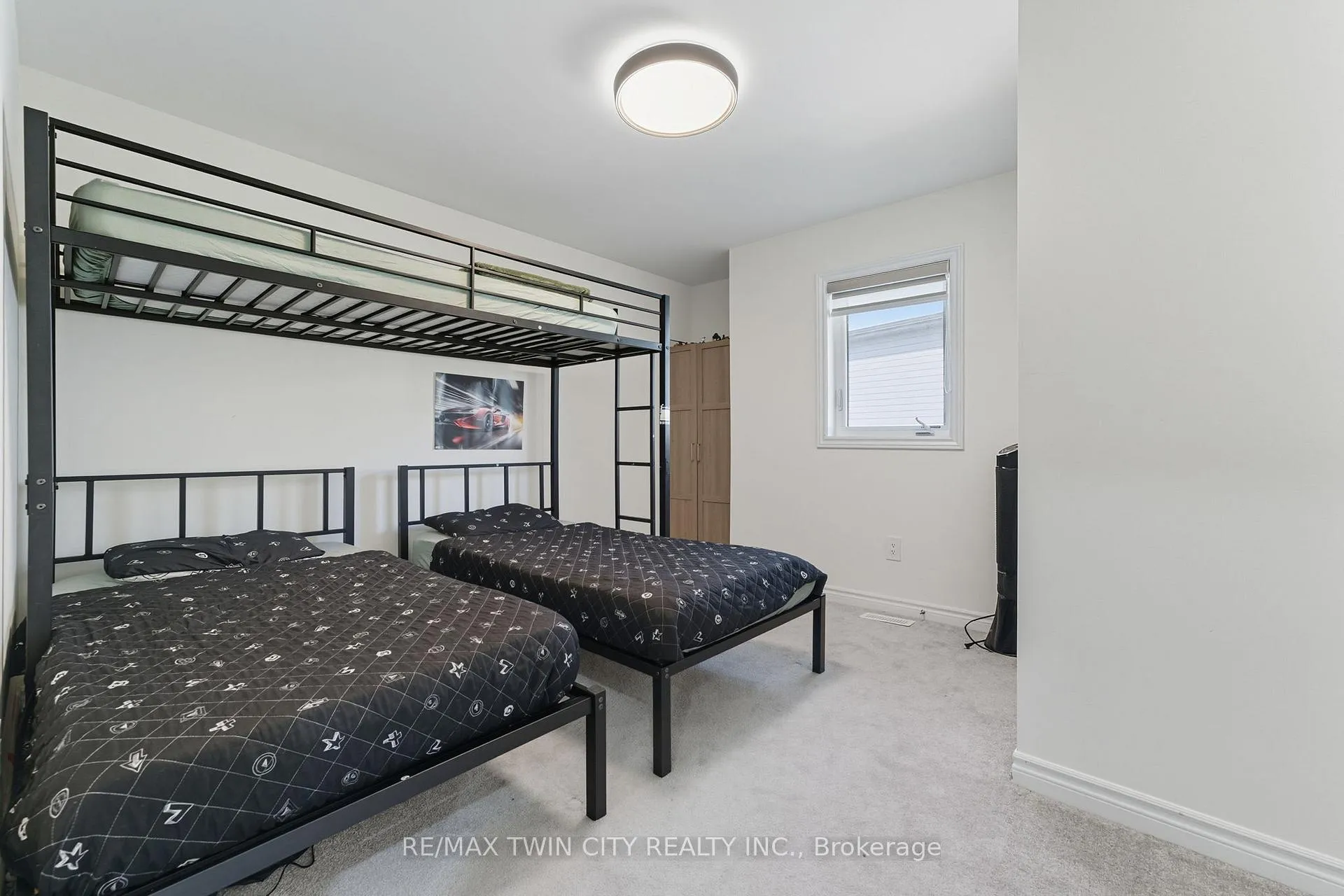 Photo 30 of 23 Whitton Drive, Brant, Paris — HOMEH