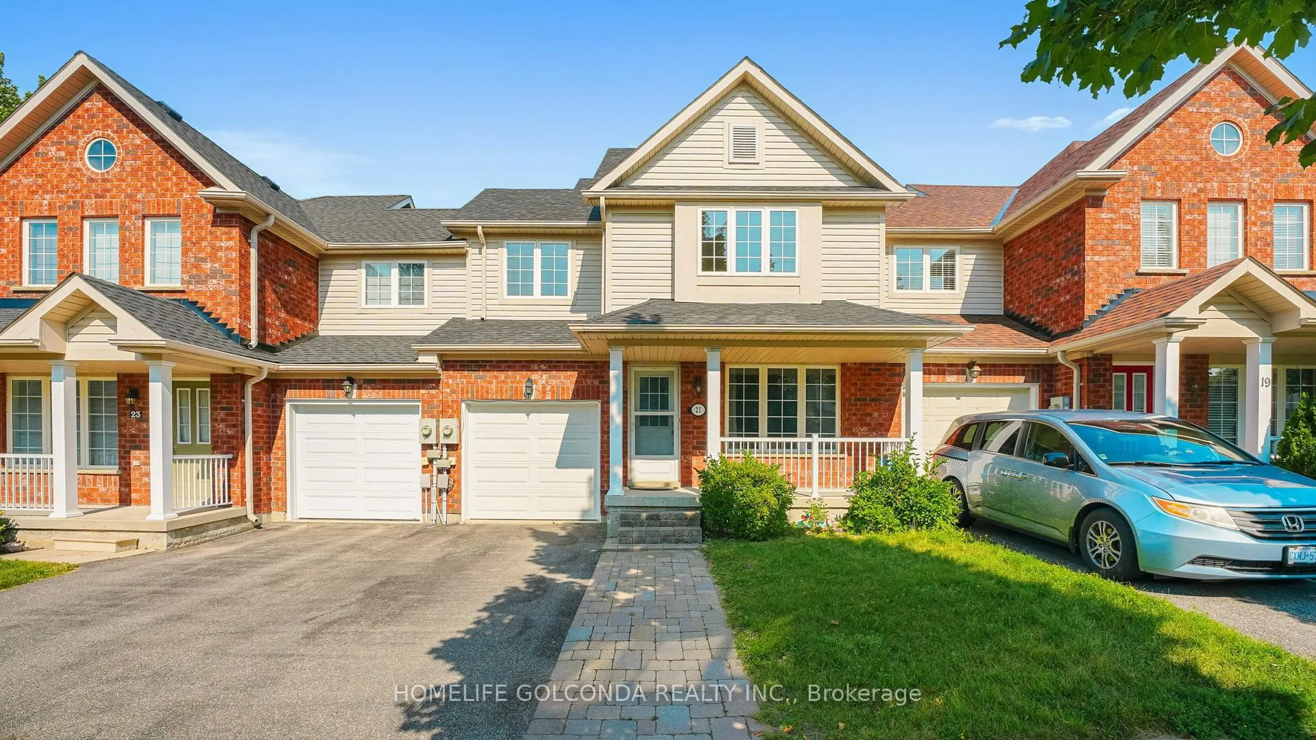 Front of 21 Bentley Crescent