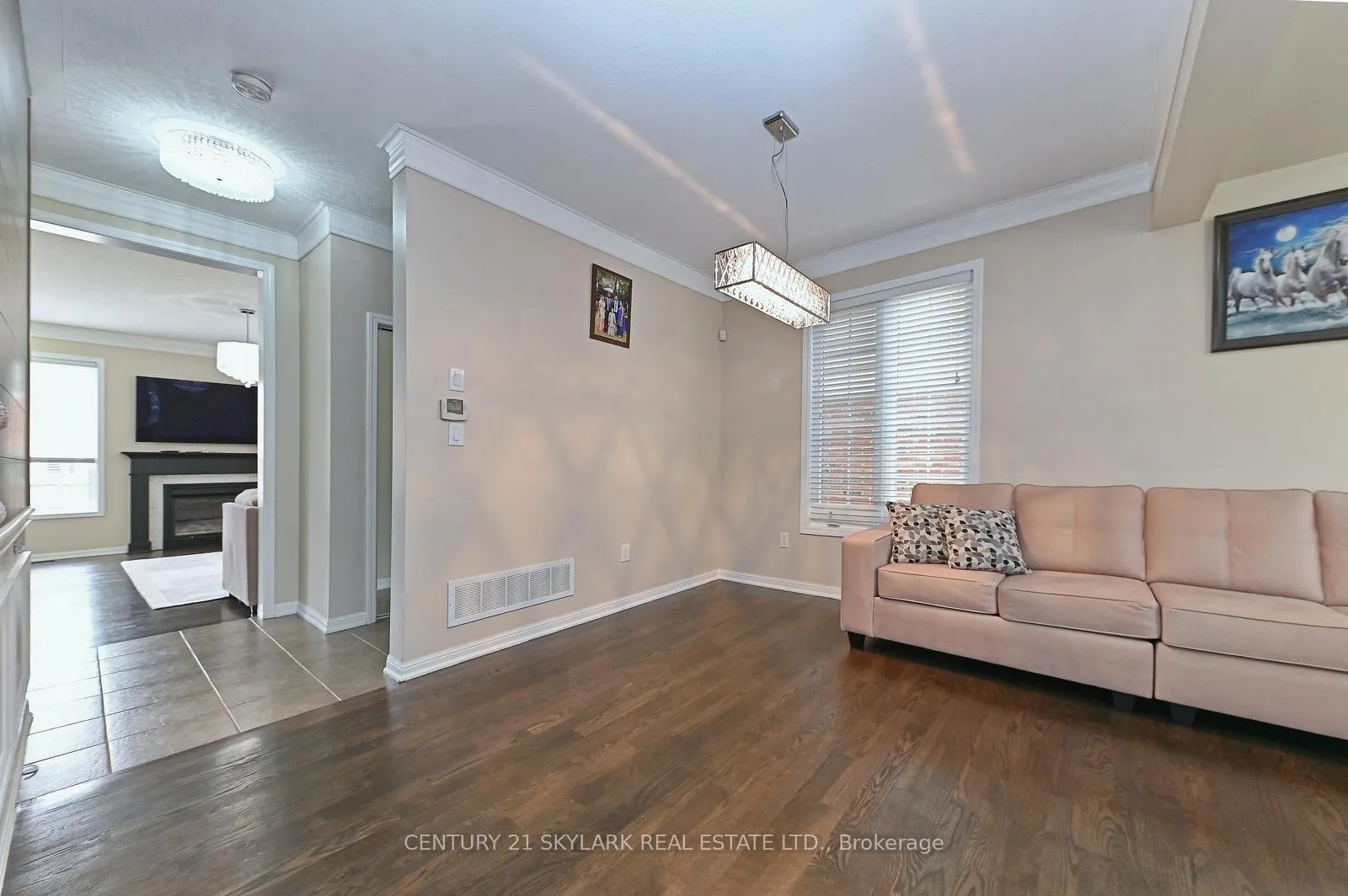 Photo 7 of 24 Dalton Drive, Cambridge, Silver Heights — HOMEH