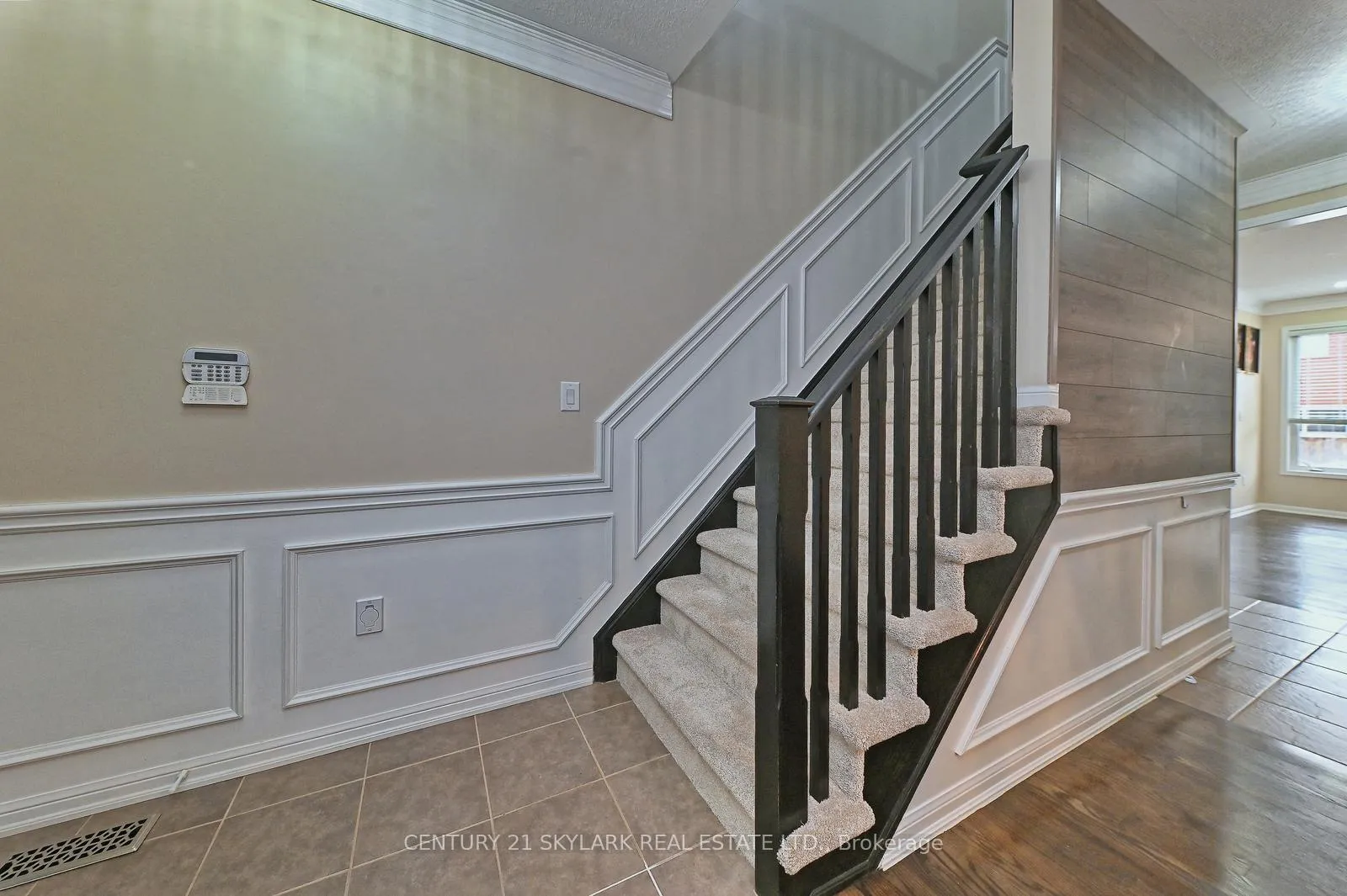 Photo 19 of 24 Dalton Drive, Cambridge, Silver Heights — HOMEH
