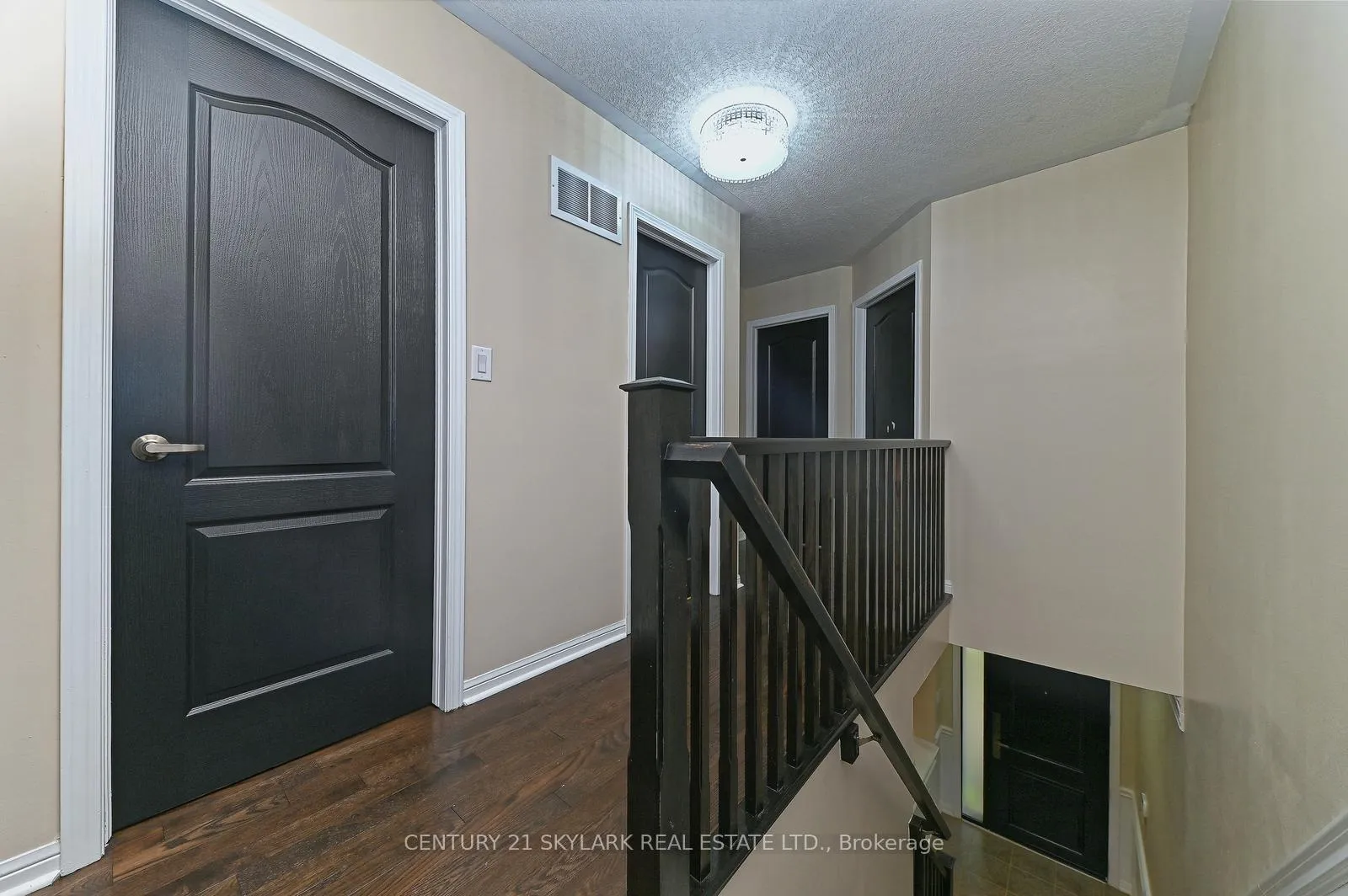Photo 21 of 24 Dalton Drive, Cambridge, Silver Heights — HOMEH