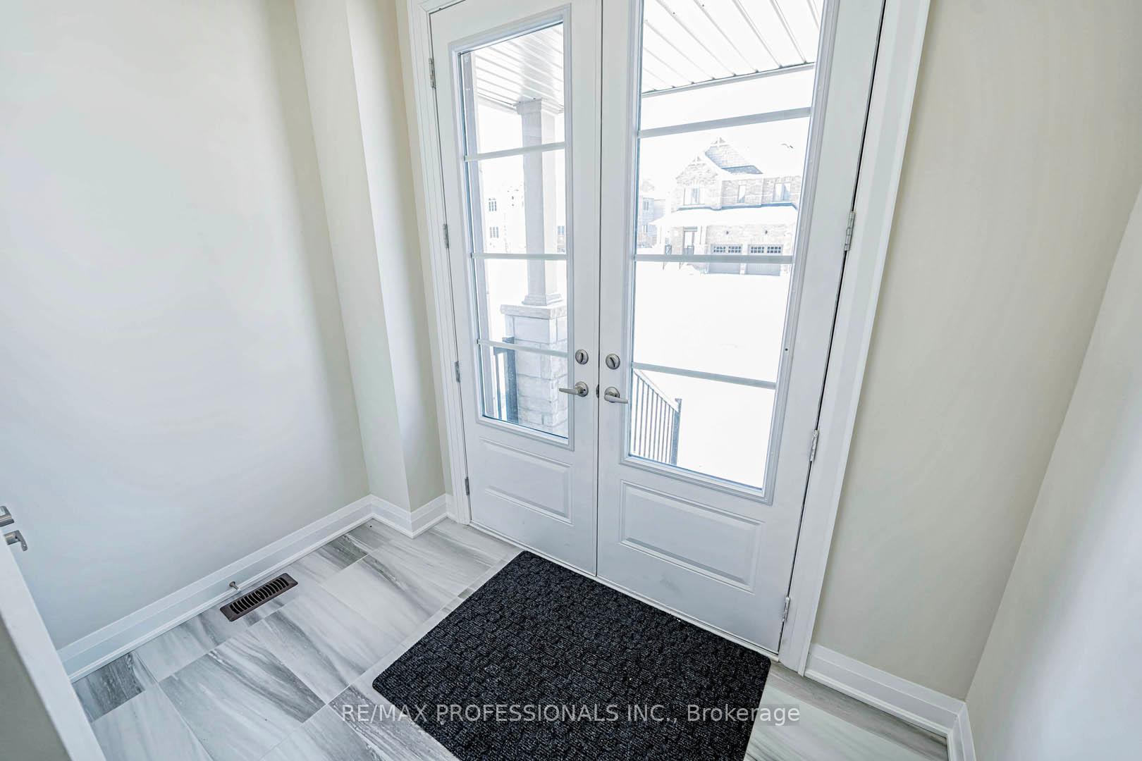 Photo 5 of 7 George Ellis Drive, Georgina, Keswick North — HOMEH
