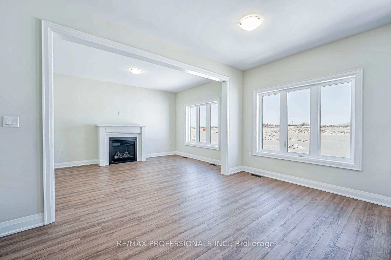 Photo 12 of 7 George Ellis Drive, Georgina, Keswick North — HOMEH