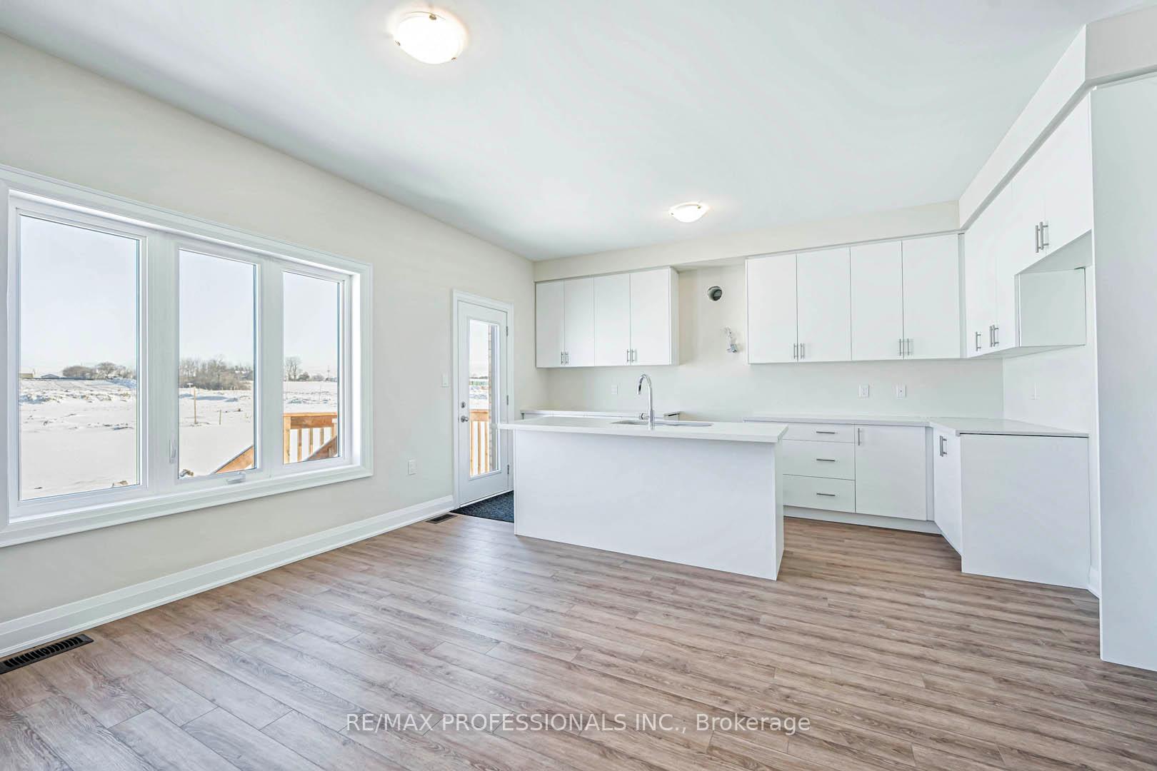 Photo 16 of 7 George Ellis Drive, Georgina, Keswick North — HOMEH