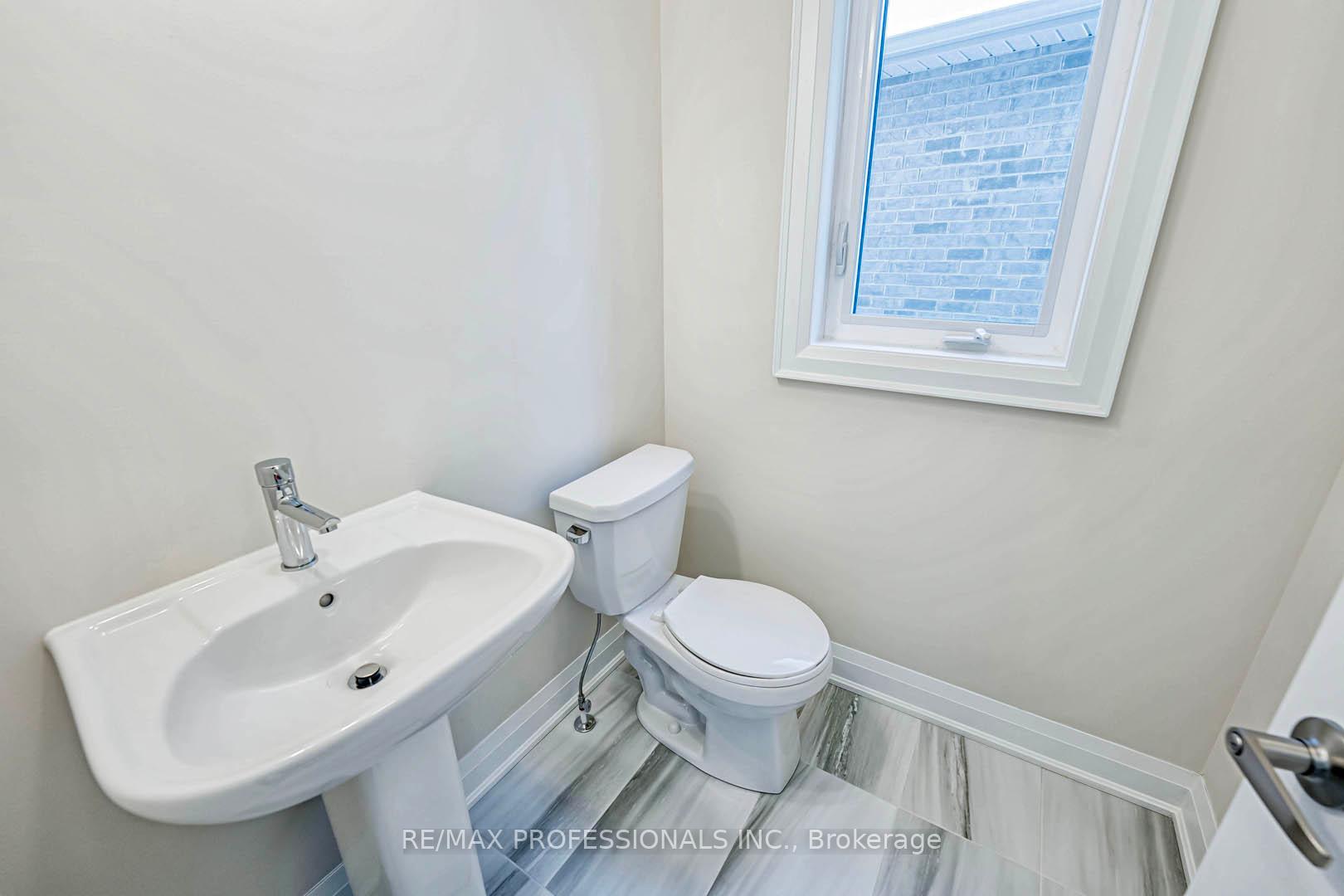 Photo 21 of 7 George Ellis Drive, Georgina, Keswick North — HOMEH