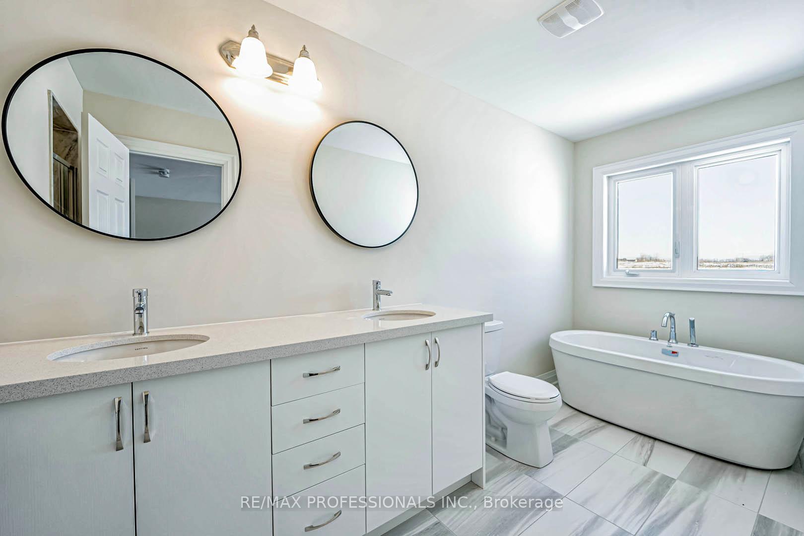 Photo 30 of 7 George Ellis Drive, Georgina, Keswick North — HOMEH
