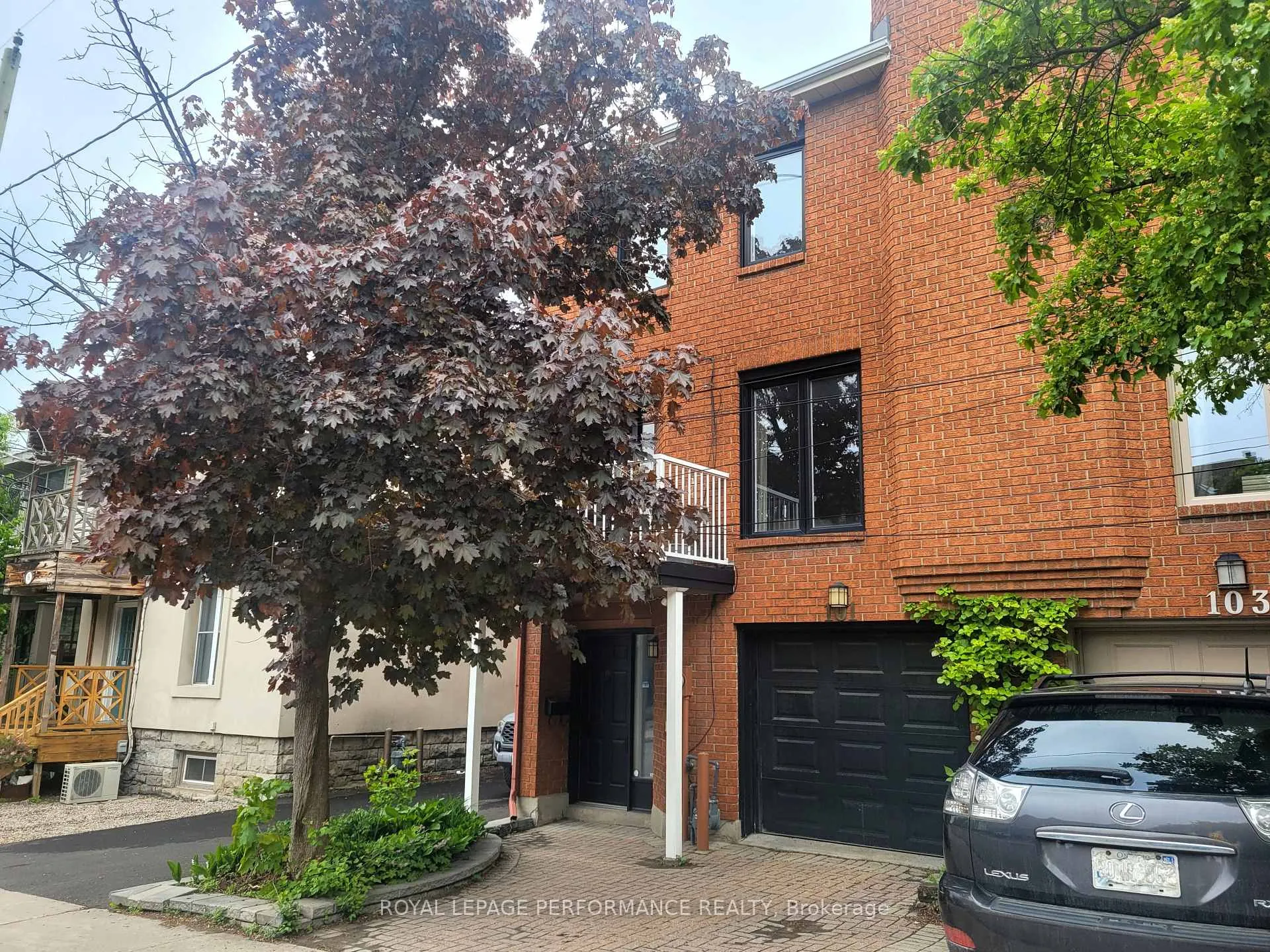 Front of 101 Templeton Street