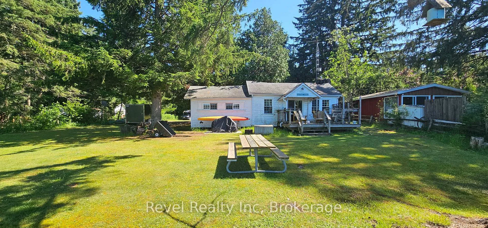 Photo 4 of 120 Andrew Drive, Tiny, Rural Tiny — HOMEH