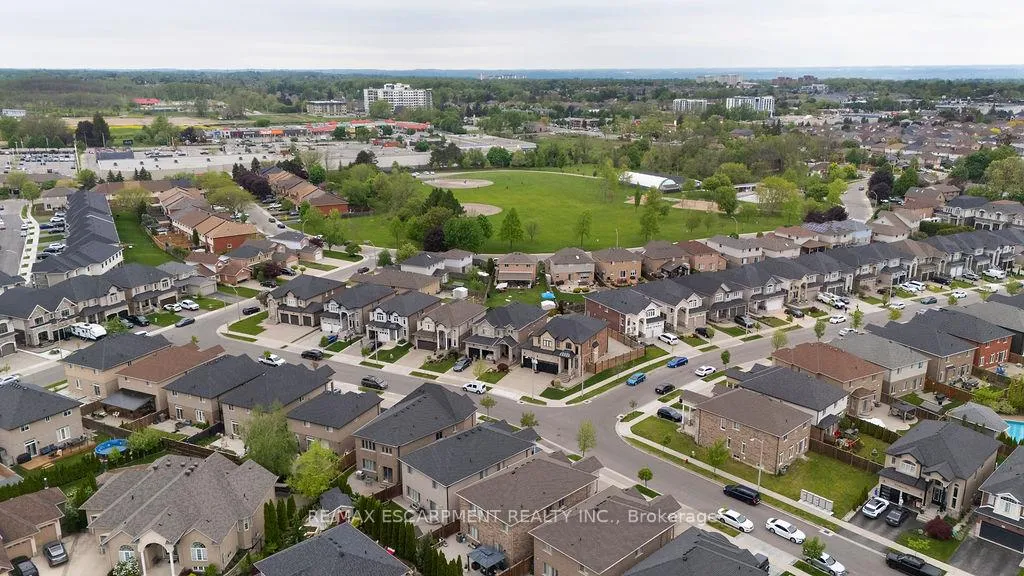 Photo 39 of 12 Ascoli Drive, Hamilton, Ryckmans — HOMEH