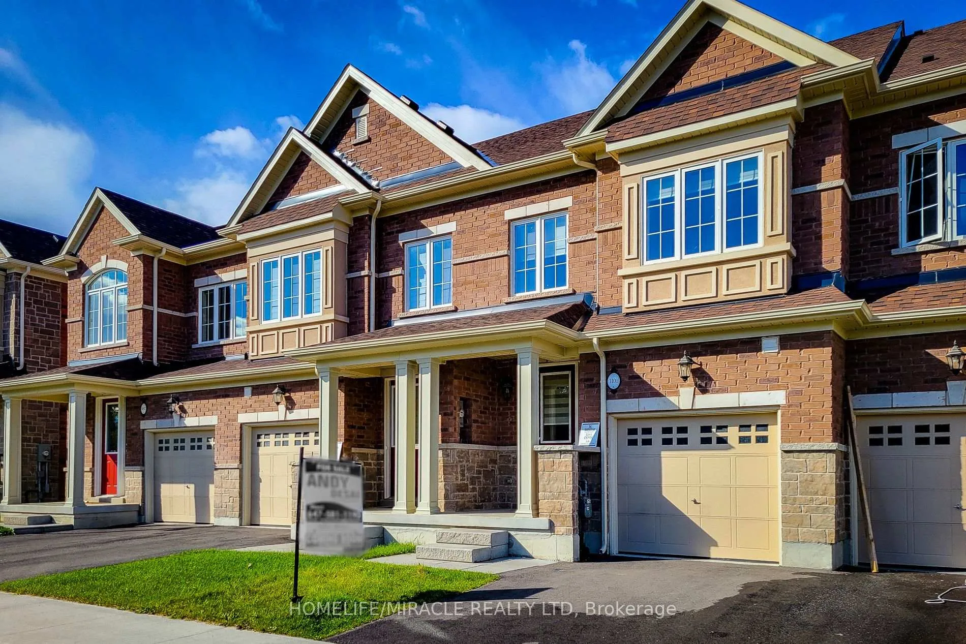 Photo 3 of 1101 Garner Road E, Hamilton, Ancaster — HOMEH