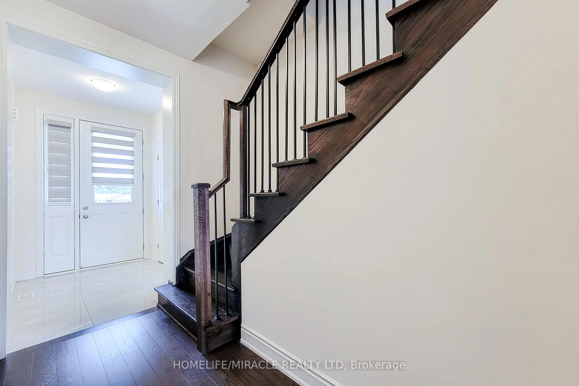 Photo 6 of 1101 Garner Road E, Hamilton, Ancaster — HOMEH
