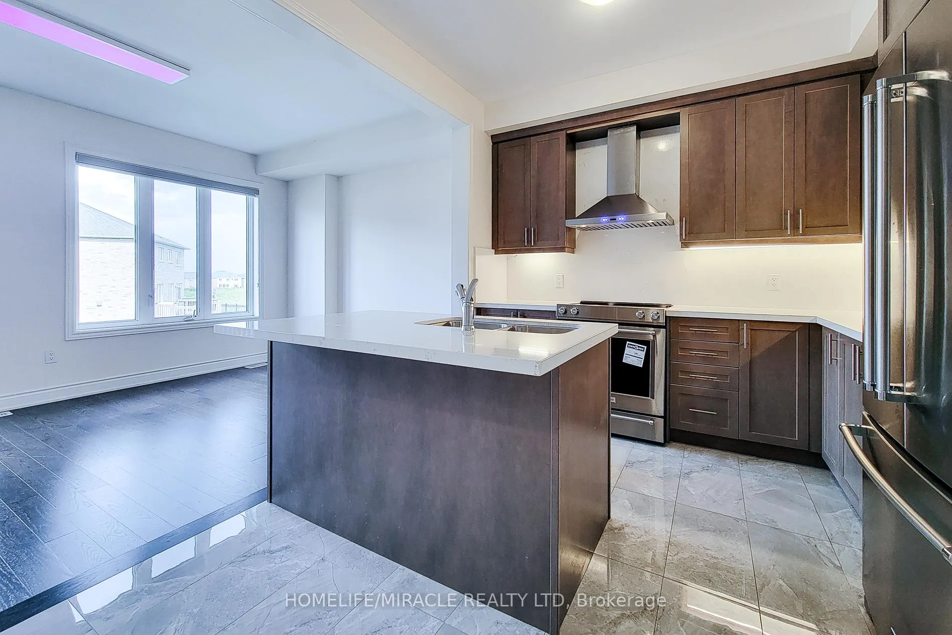 Photo 8 of 1101 Garner Road E, Hamilton, Ancaster — HOMEH