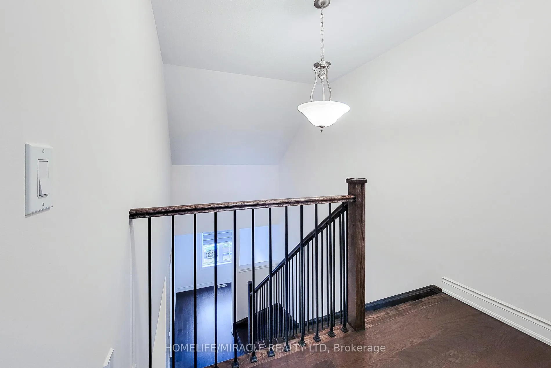 Photo 21 of 1101 Garner Road E, Hamilton, Ancaster — HOMEH