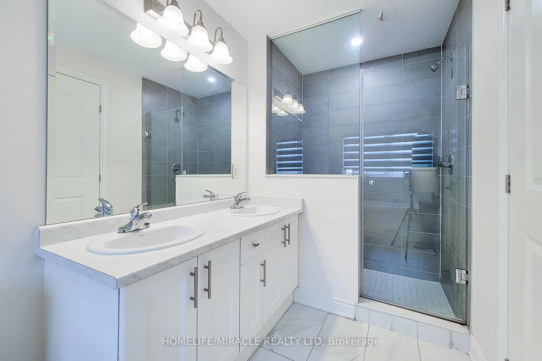 Photo 26 of 1101 Garner Road E, Hamilton, Ancaster — HOMEH