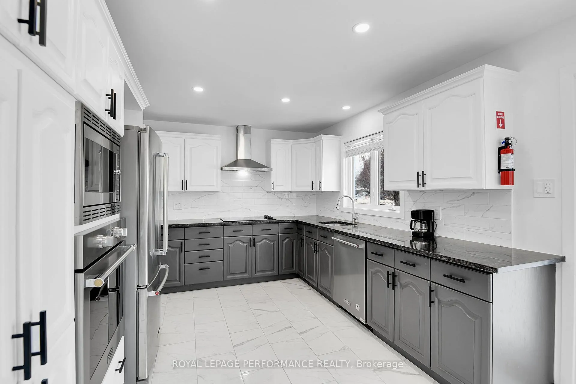 Photo 8 of 1646 Sunview Drive, Ottawa, Orleans/Sunridge — HOMEH