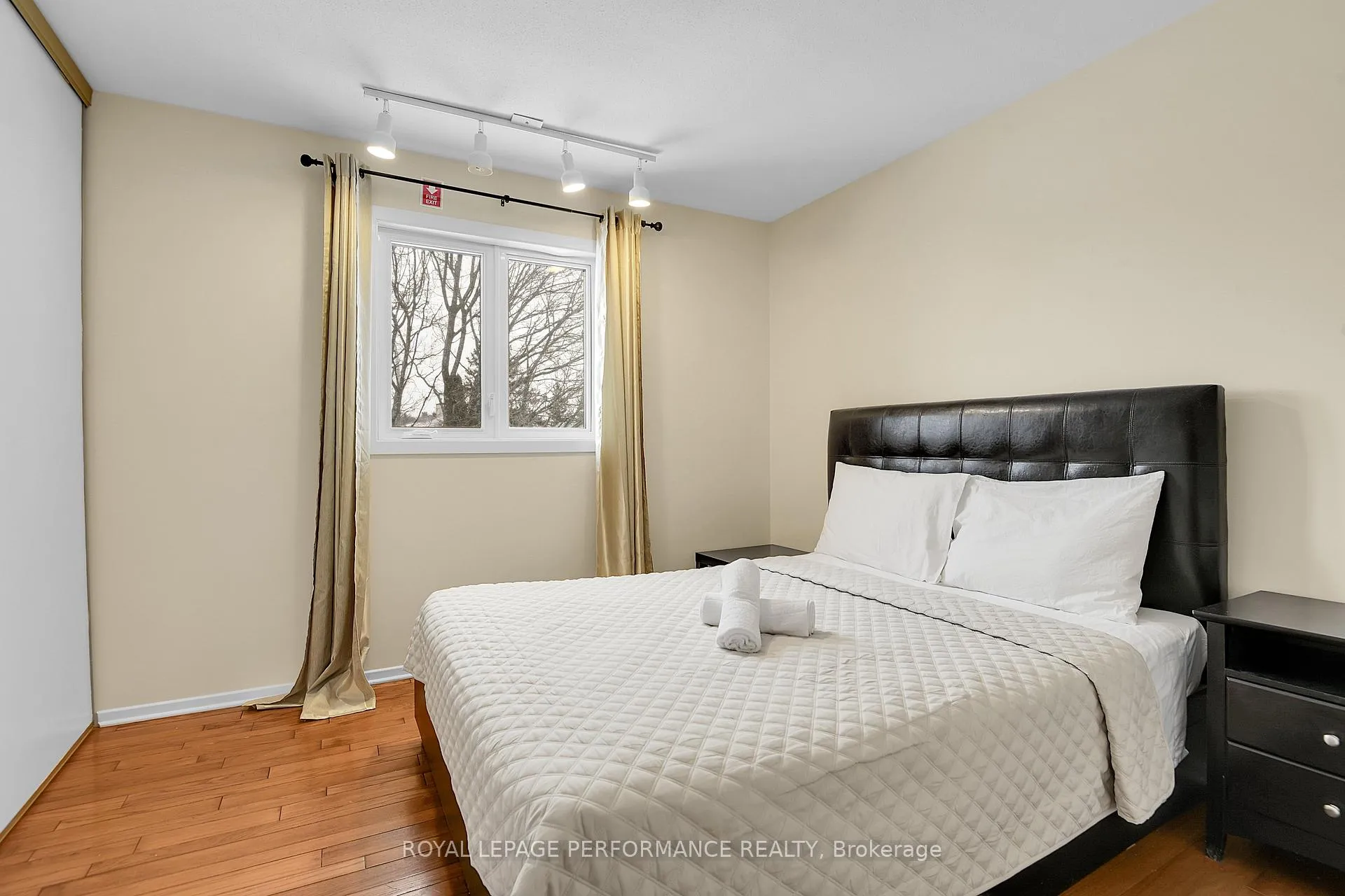Photo 16 of 1646 Sunview Drive, Ottawa, Orleans/Sunridge — HOMEH