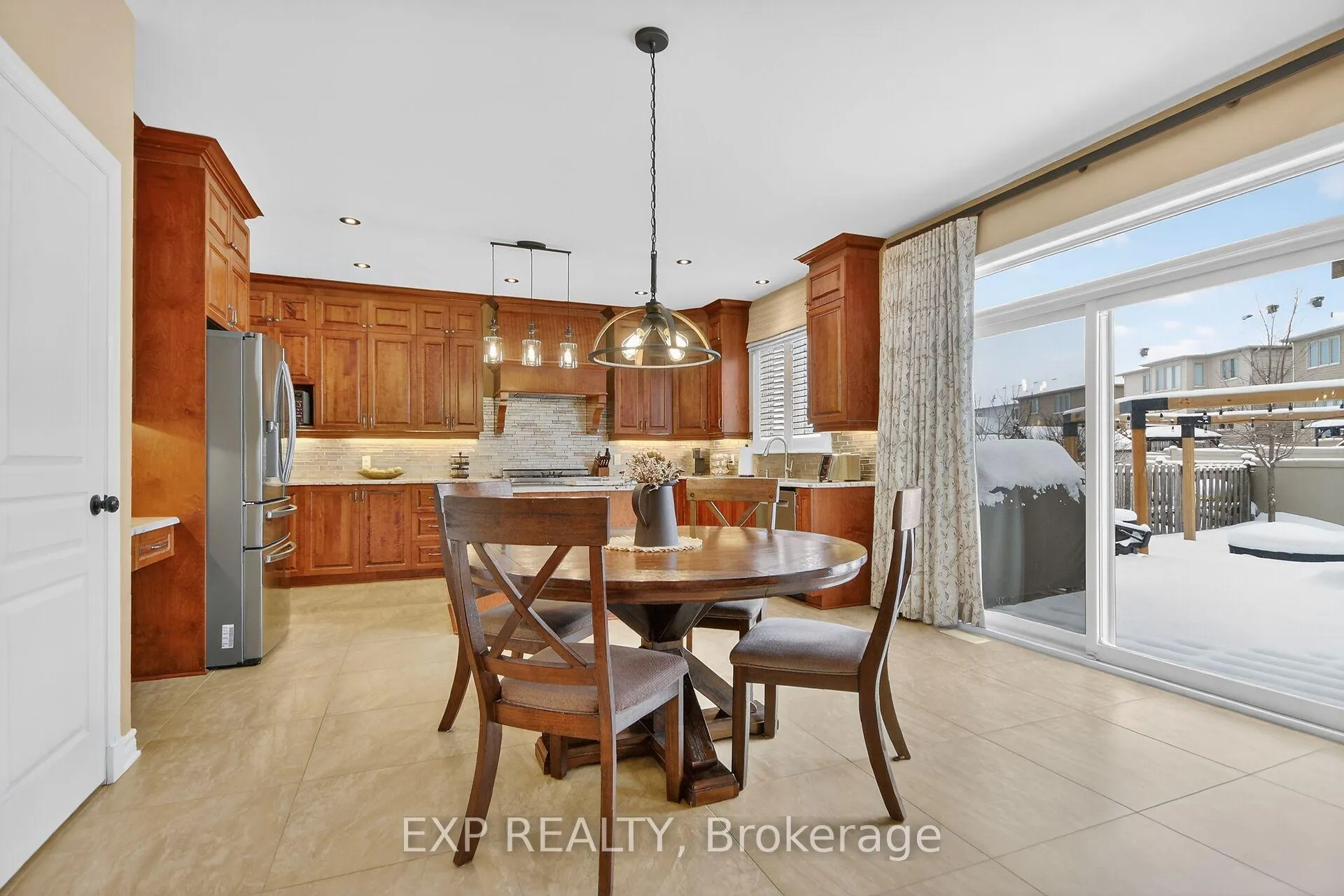 Photo 13 of 103 Coyote Crescent, Ottawa, Stittsville (South) — HOMEH