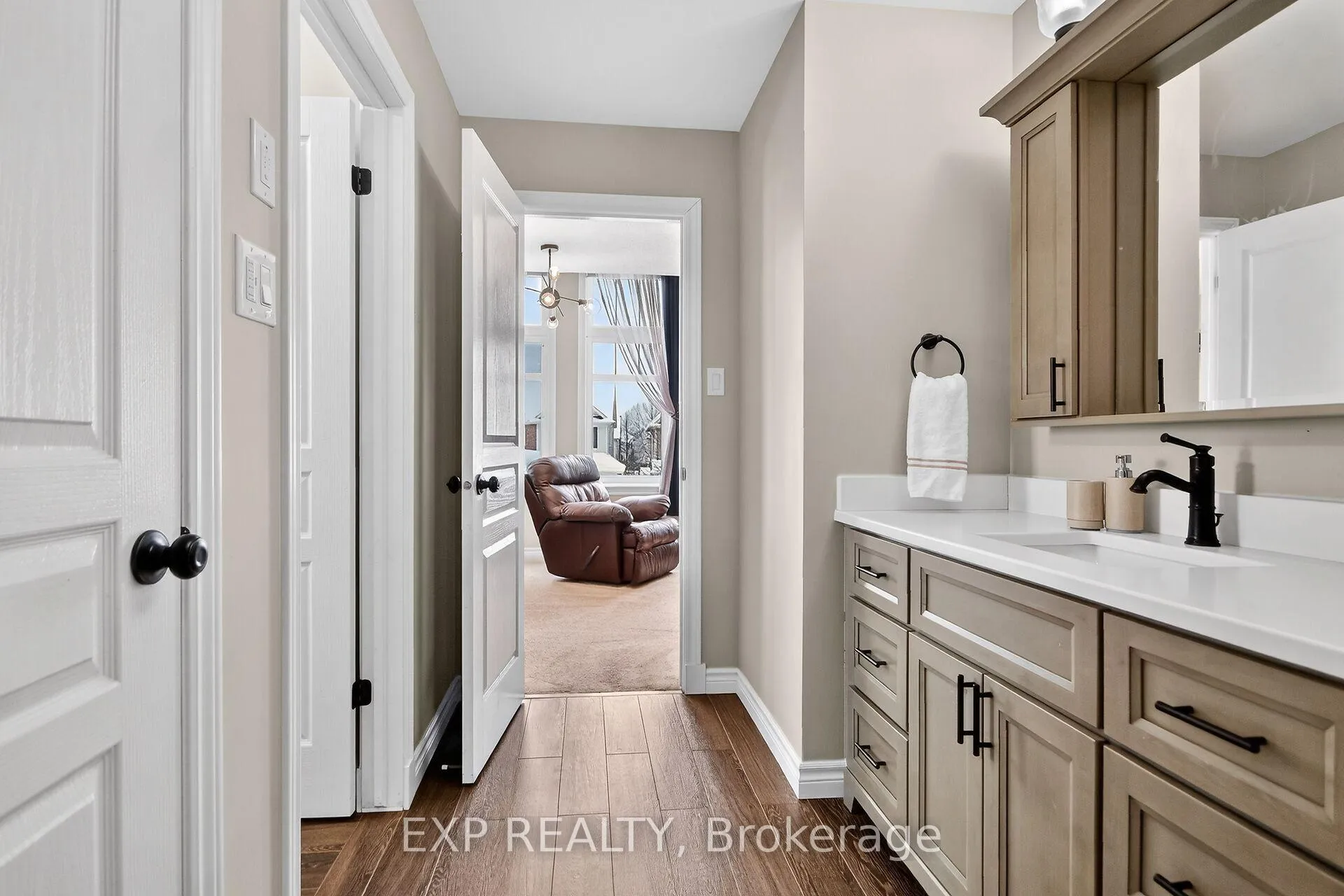 Photo 38 of 103 Coyote Crescent, Ottawa, Stittsville (South) — HOMEH
