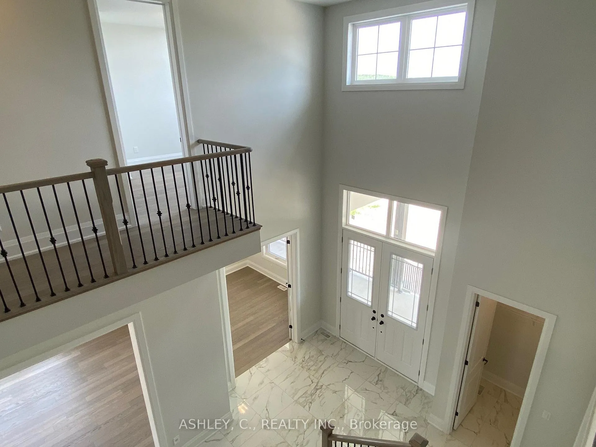 Photo 5 of 34 Holly Lane Drive, Caledon, Alton — HOMEH