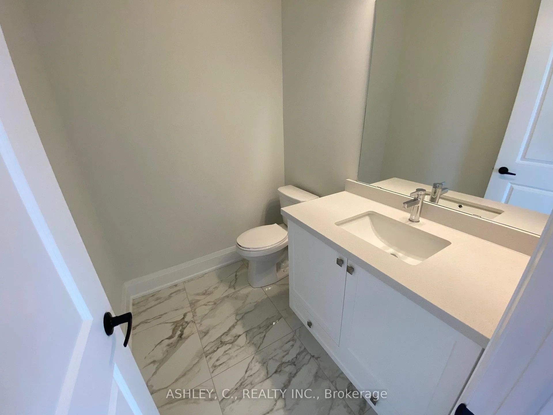 Photo 10 of 34 Holly Lane Drive, Caledon, Alton — HOMEH