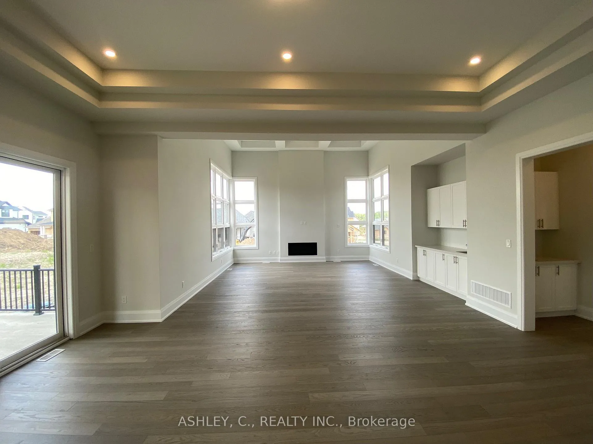 Photo 12 of 34 Holly Lane Drive, Caledon, Alton — HOMEH
