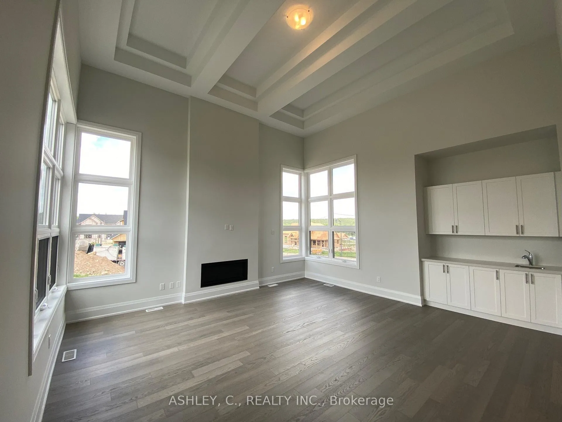 Photo 13 of 34 Holly Lane Drive, Caledon, Alton — HOMEH
