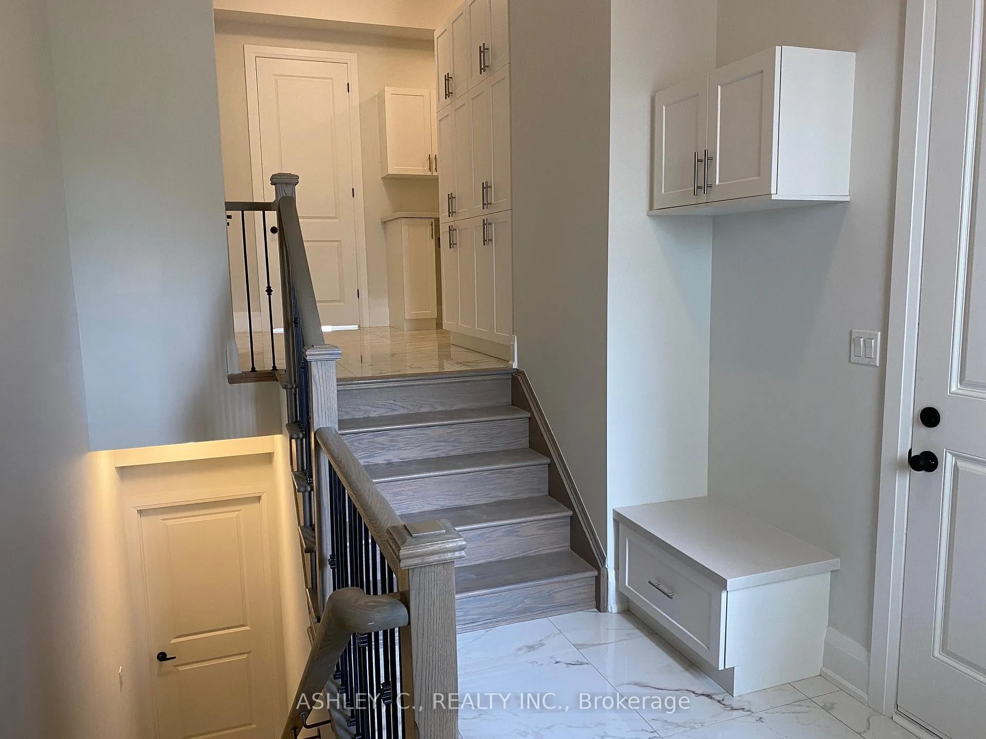 Photo 19 of 34 Holly Lane Drive, Caledon, Alton — HOMEH