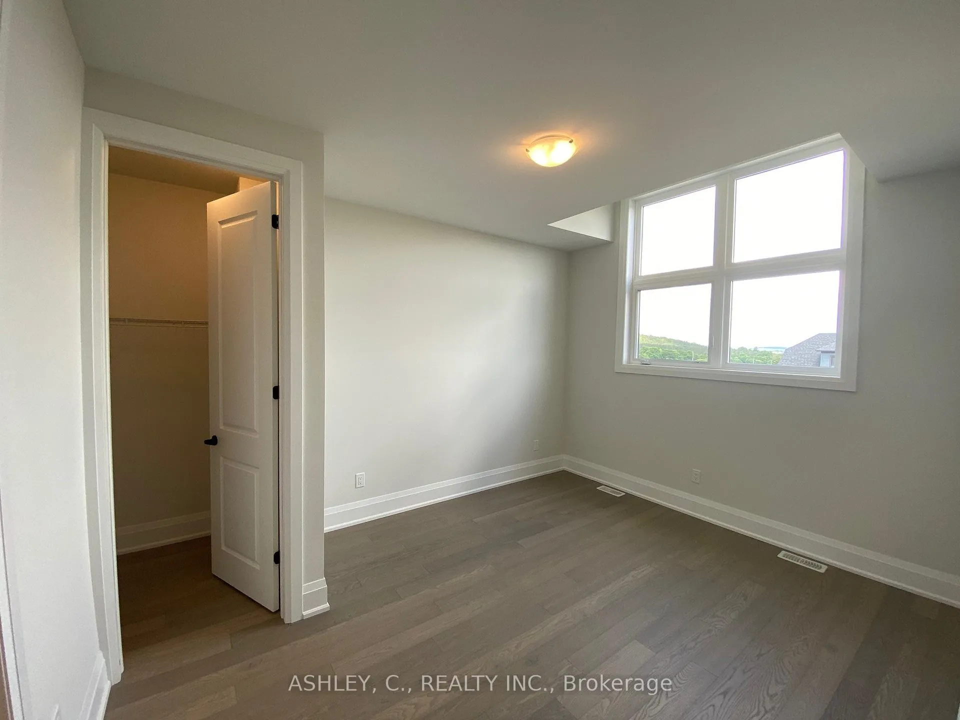 Photo 20 of 34 Holly Lane Drive, Caledon, Alton — HOMEH