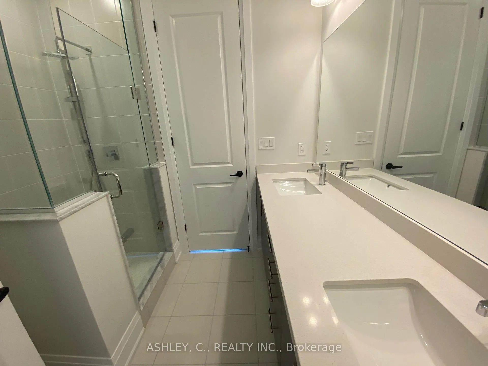 Photo 21 of 34 Holly Lane Drive, Caledon, Alton — HOMEH