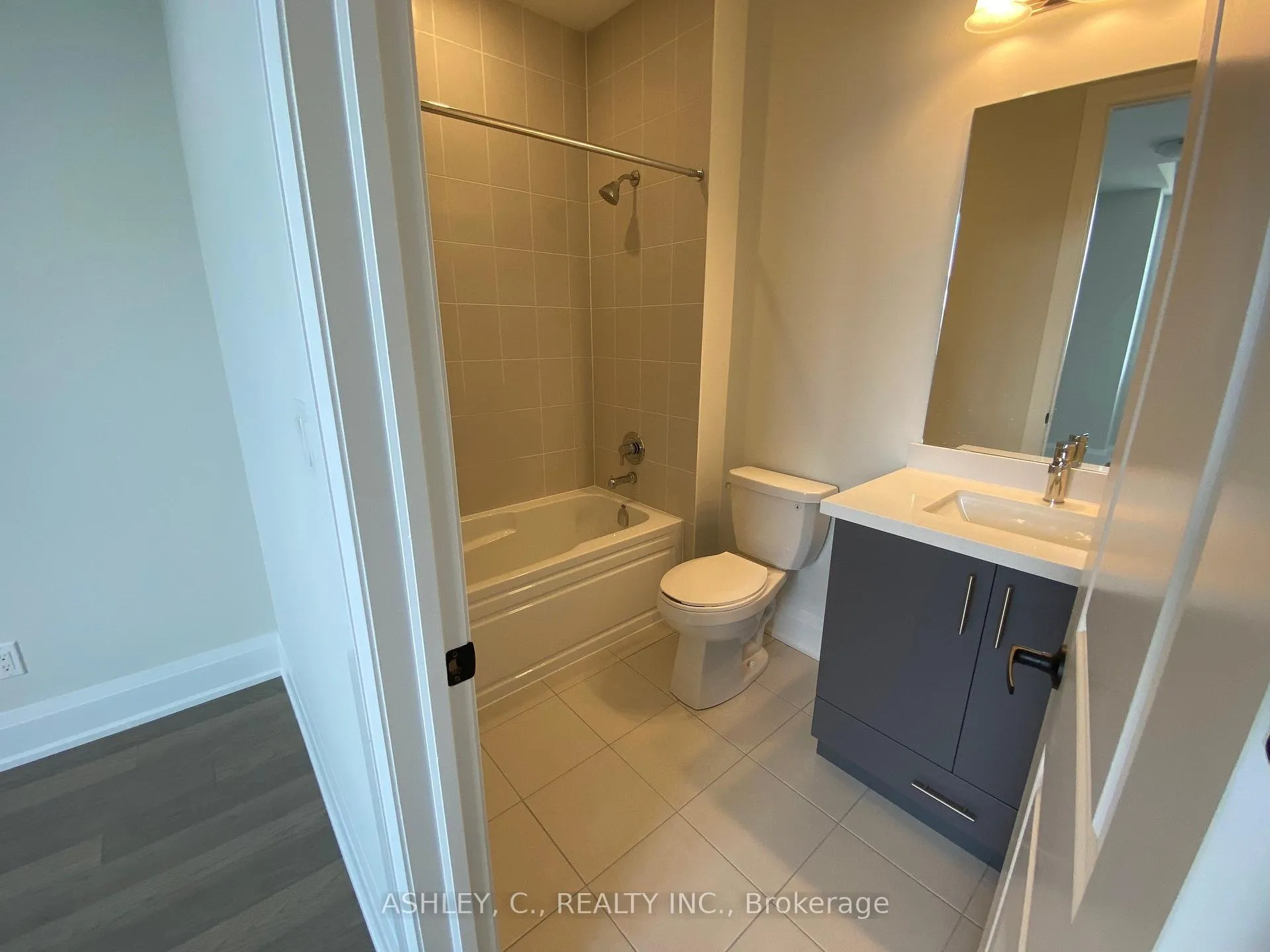 Photo 24 of 34 Holly Lane Drive, Caledon, Alton — HOMEH