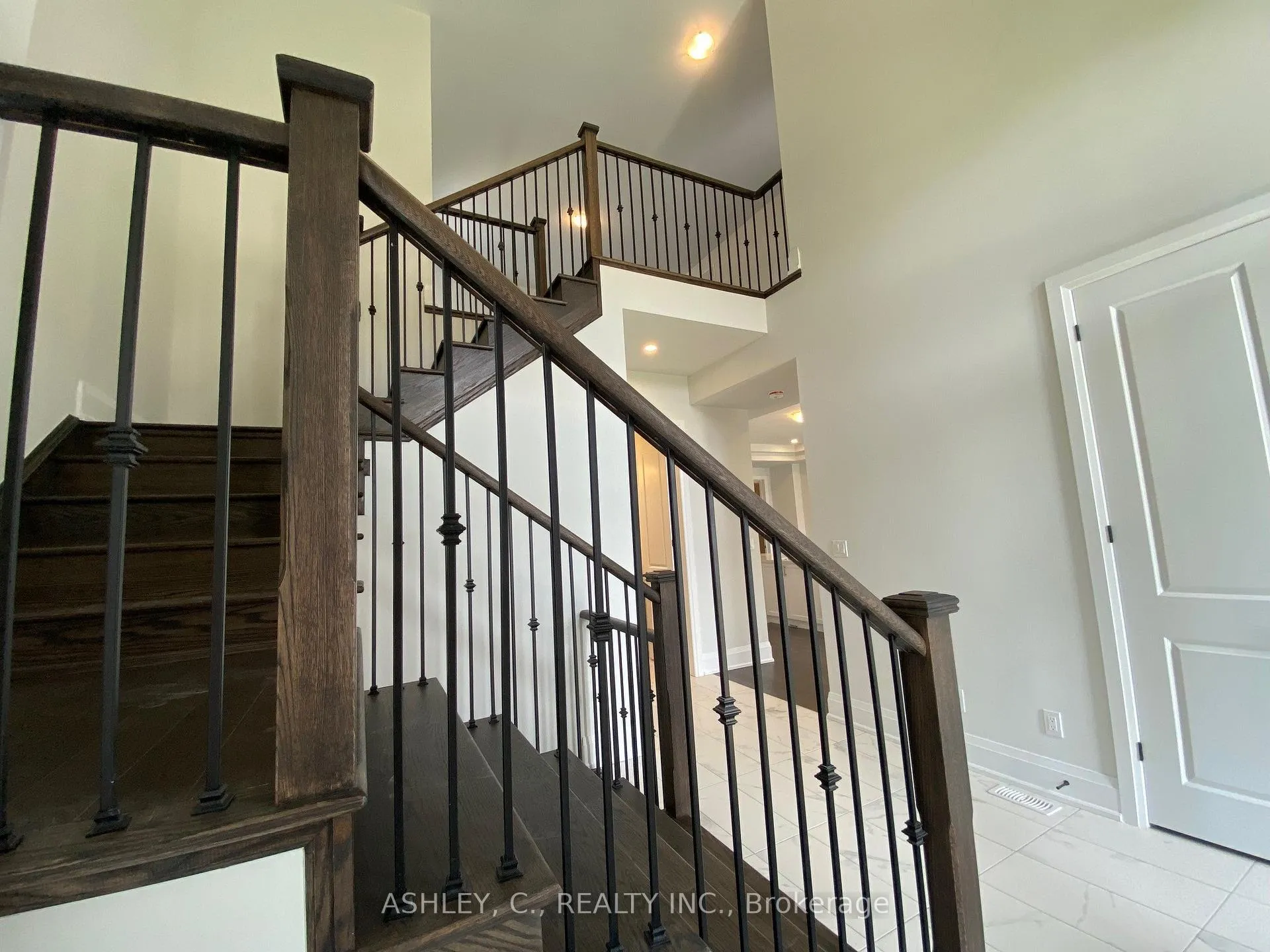 Photo 5 of 15 William Crisp Drive, Caledon, Alton — HOMEH