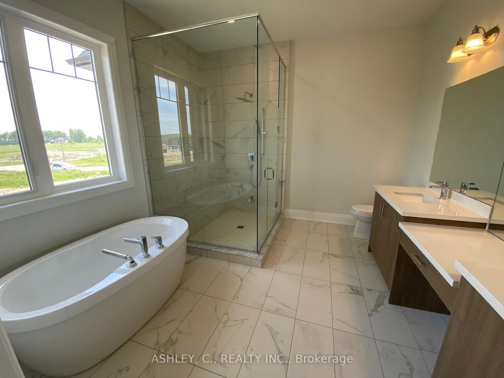 Photo 12 of 15 William Crisp Drive, Caledon, Alton — HOMEH