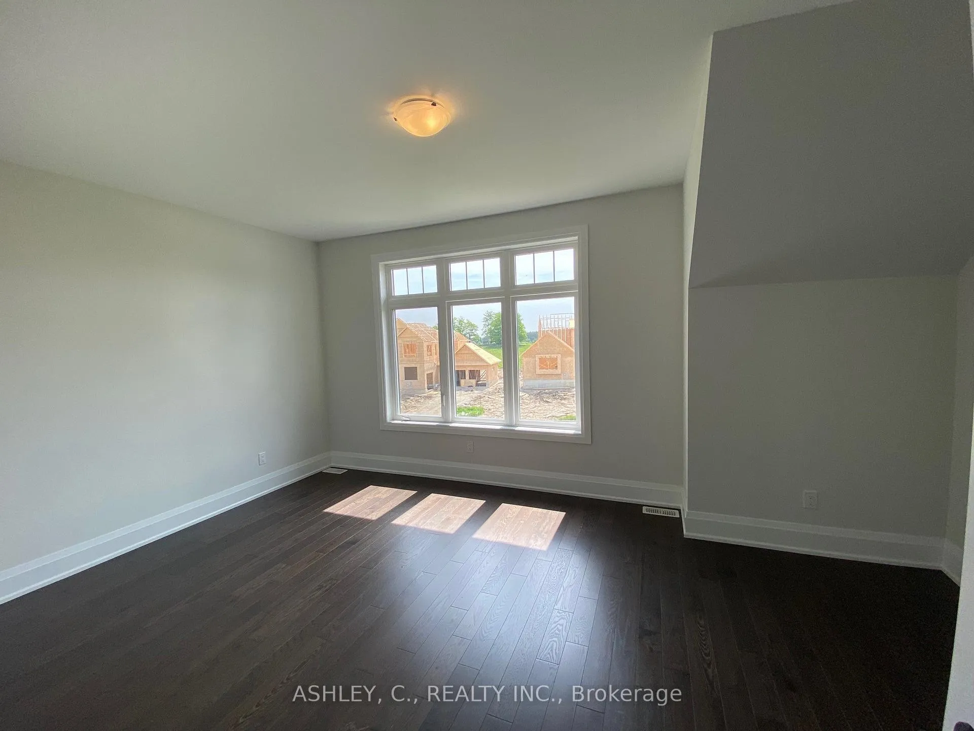 Photo 16 of 15 William Crisp Drive, Caledon, Alton — HOMEH