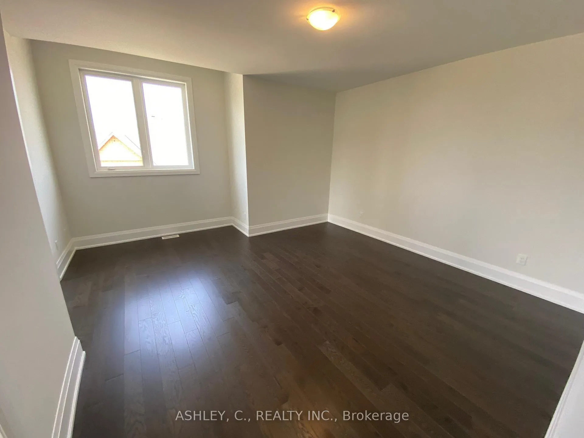 Photo 21 of 15 William Crisp Drive, Caledon, Alton — HOMEH