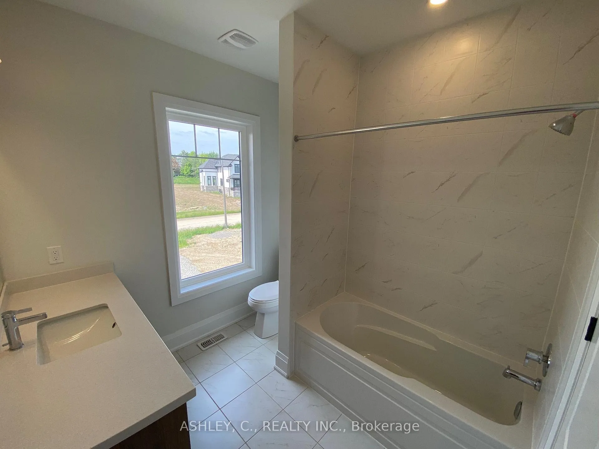 Photo 22 of 15 William Crisp Drive, Caledon, Alton — HOMEH