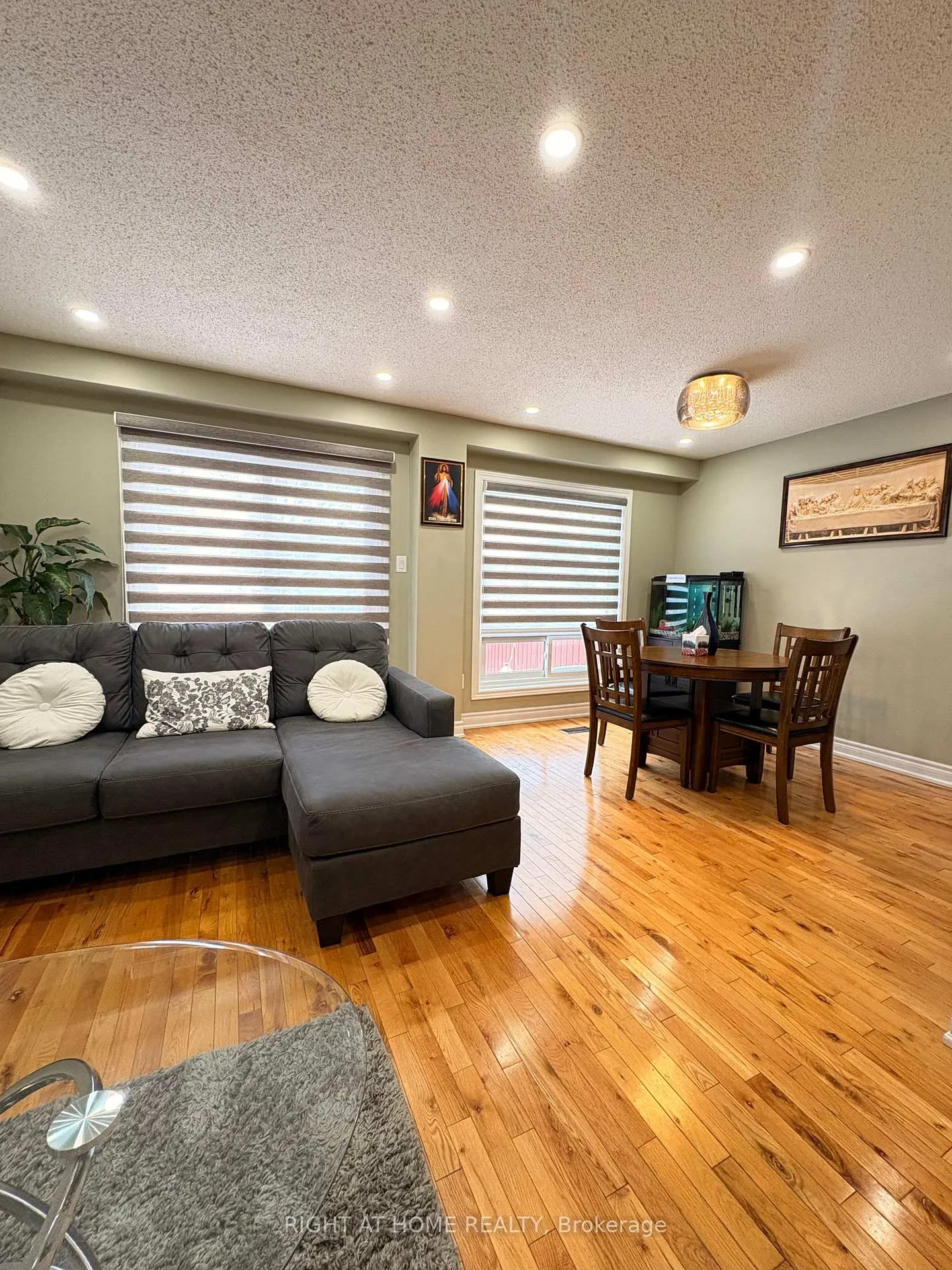 Photo 10 of 58 Teddington Crescent, Whitby, Pringle Creek — HOMEH