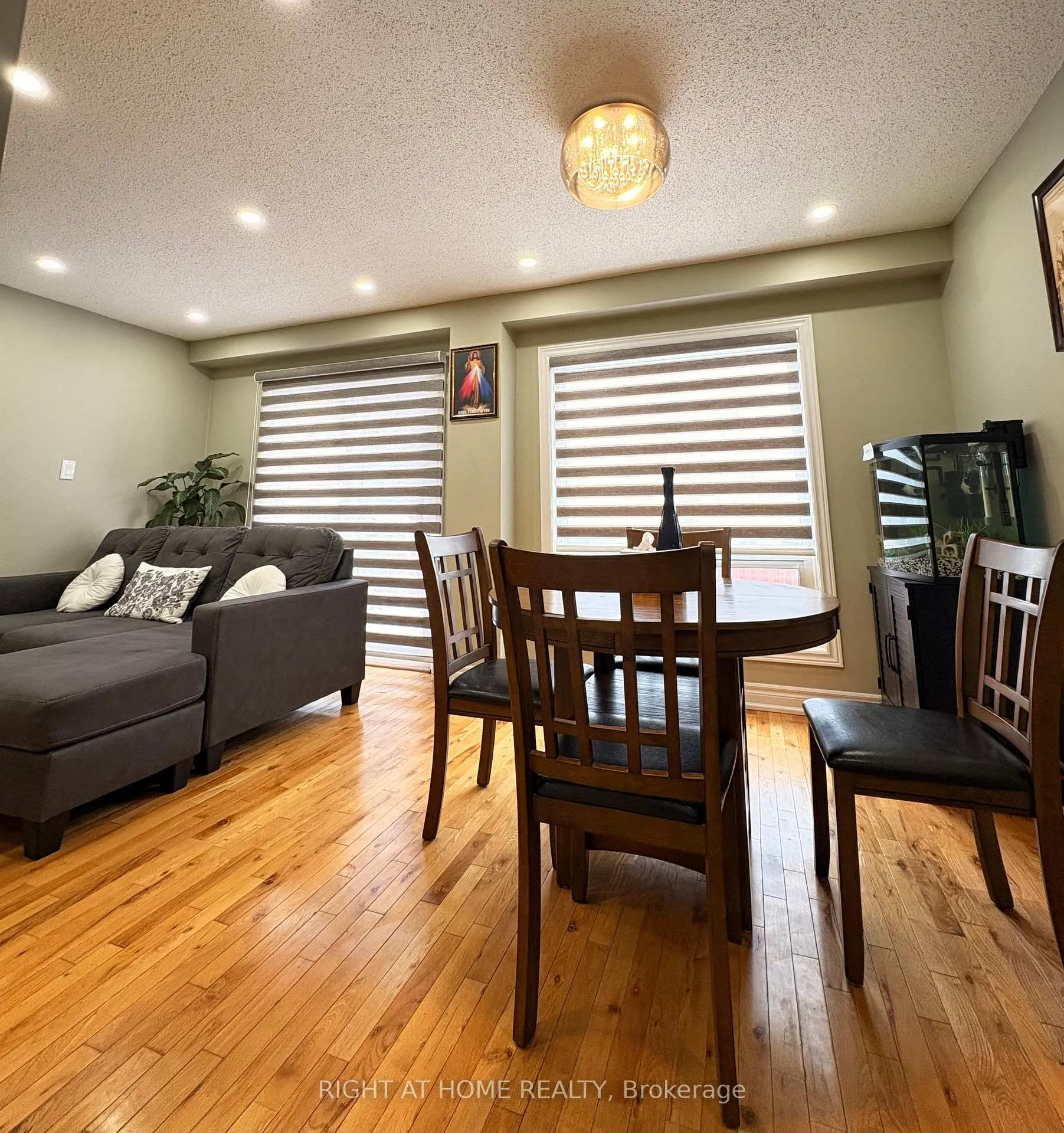 Photo 15 of 58 Teddington Crescent, Whitby, Pringle Creek — HOMEH