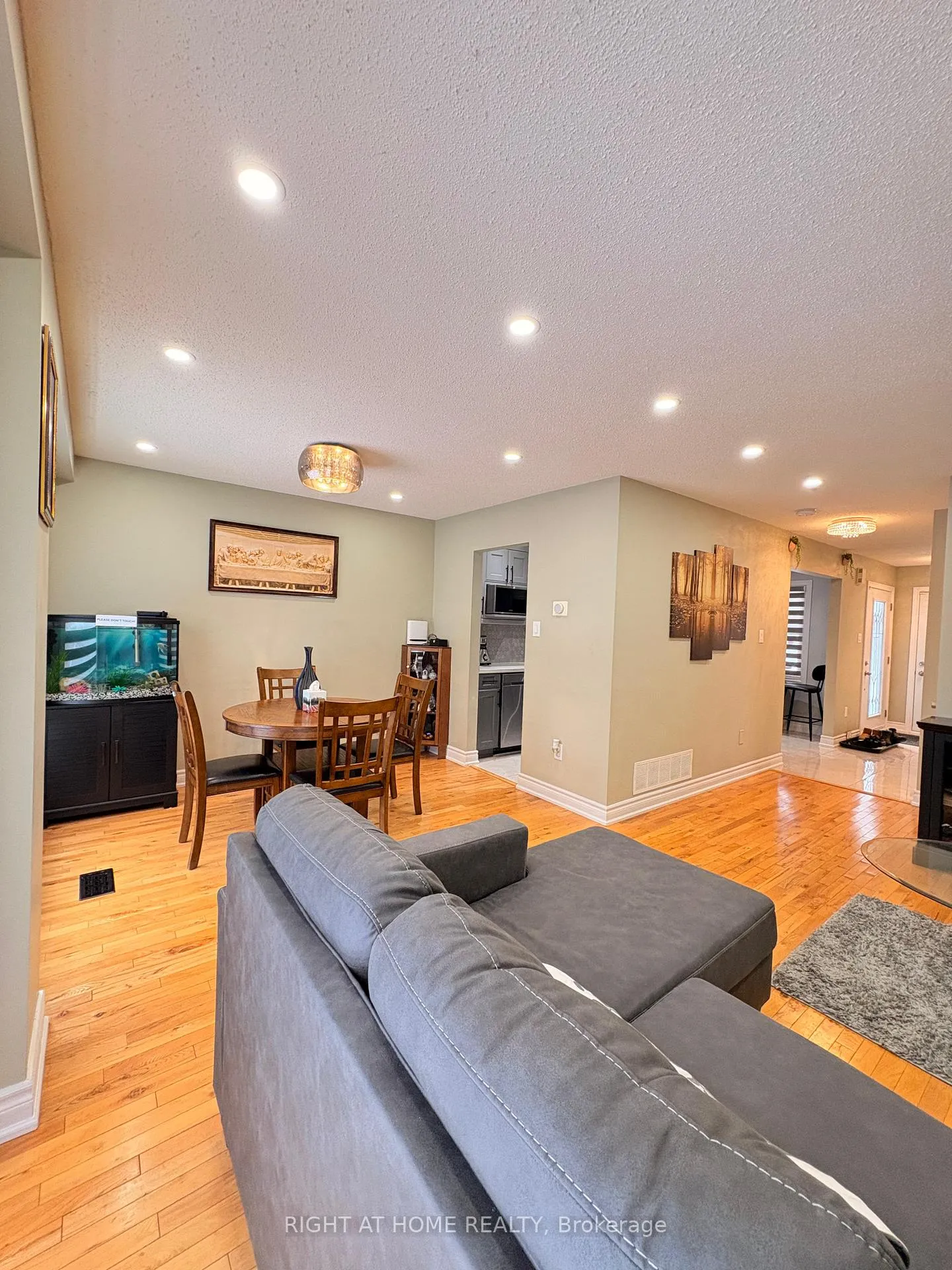 Photo 16 of 58 Teddington Crescent, Whitby, Pringle Creek — HOMEH
