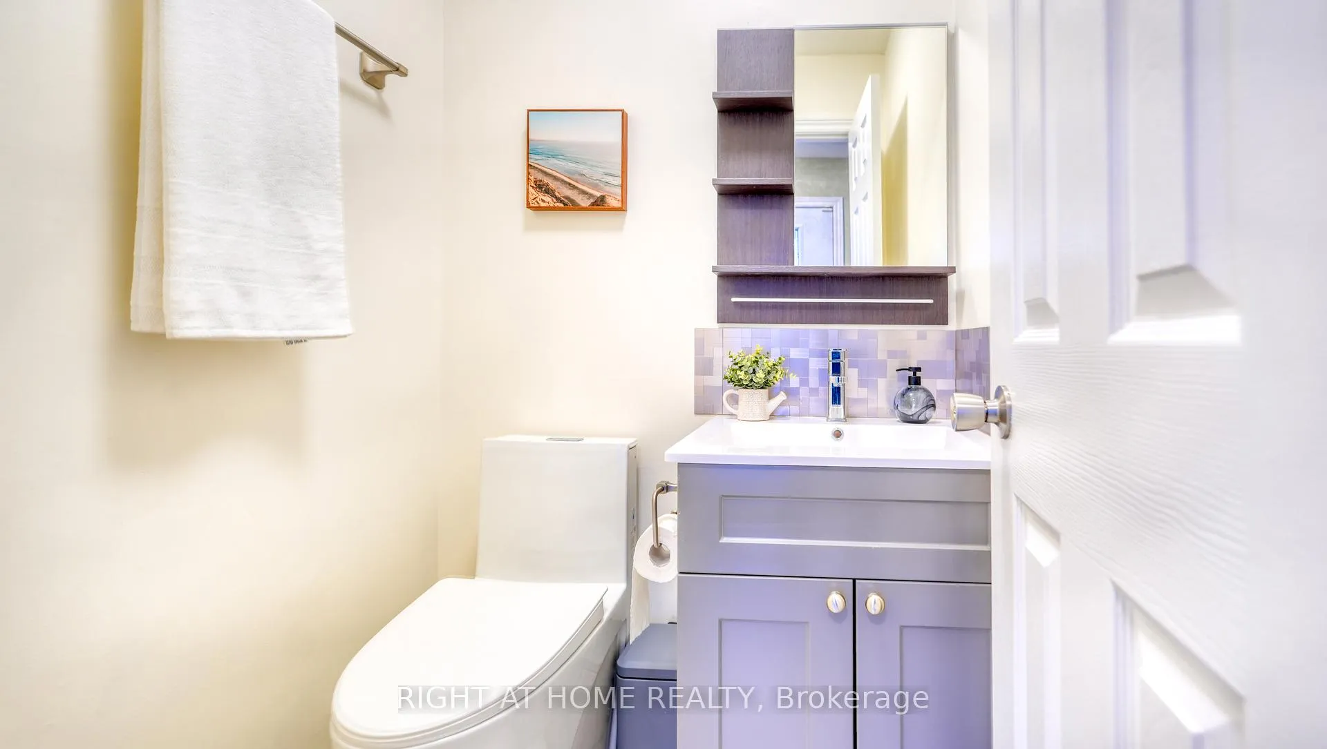 Photo 20 of 58 Teddington Crescent, Whitby, Pringle Creek — HOMEH