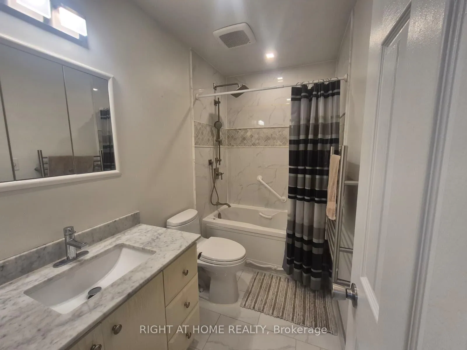 Photo 31 of 58 Teddington Crescent, Whitby, Pringle Creek — HOMEH