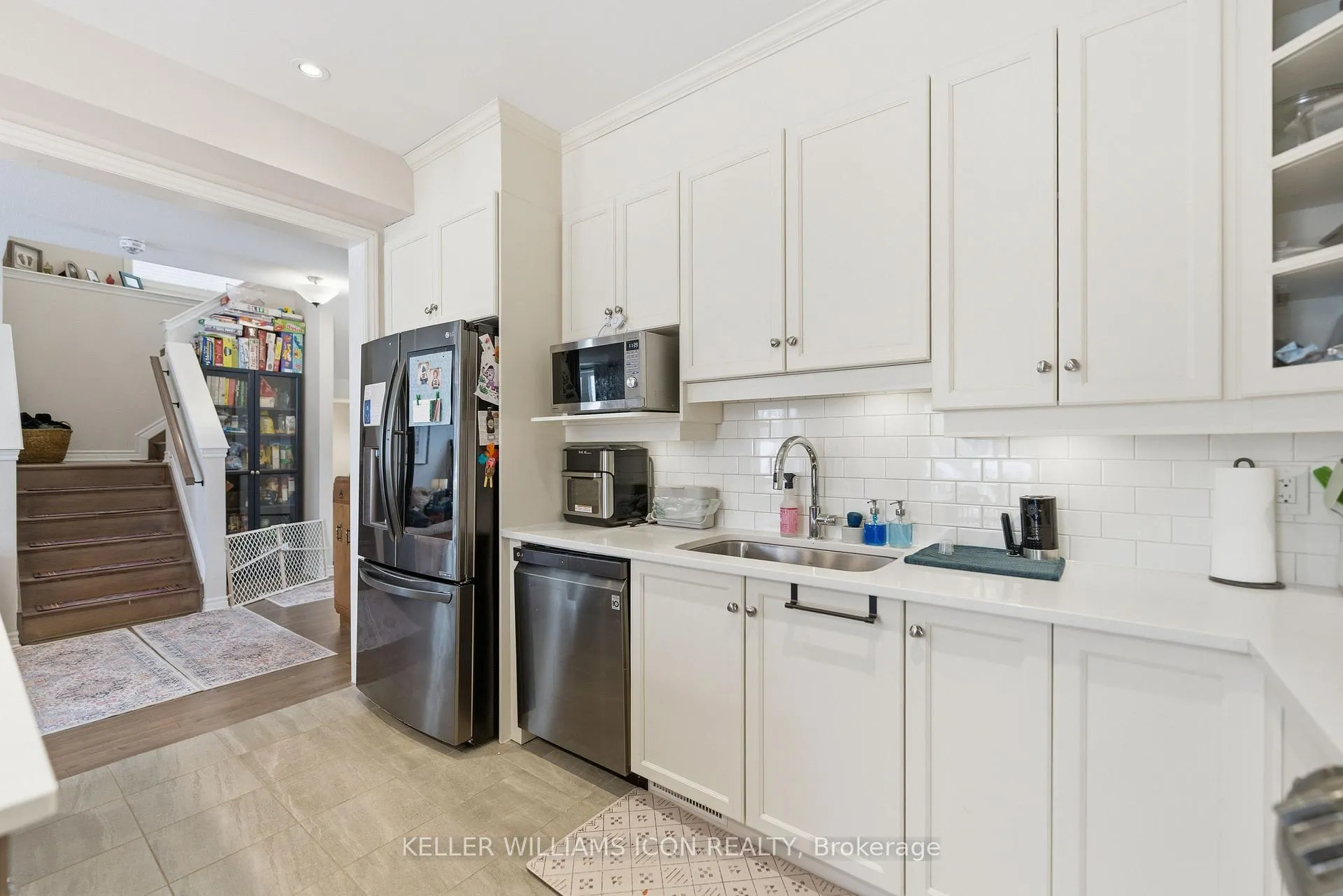 Photo 8 of 132 Asper Trail Circle, Ottawa, Kanata - Emerald Meadows/Trailwest — HOMEH