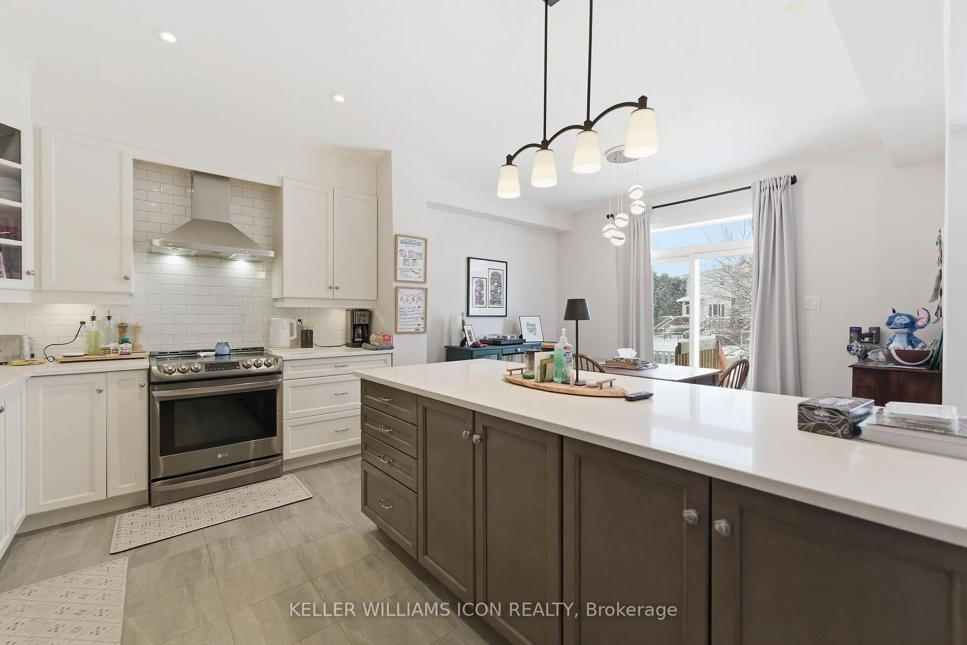 Photo 10 of 132 Asper Trail Circle, Ottawa, Kanata - Emerald Meadows/Trailwest — HOMEH