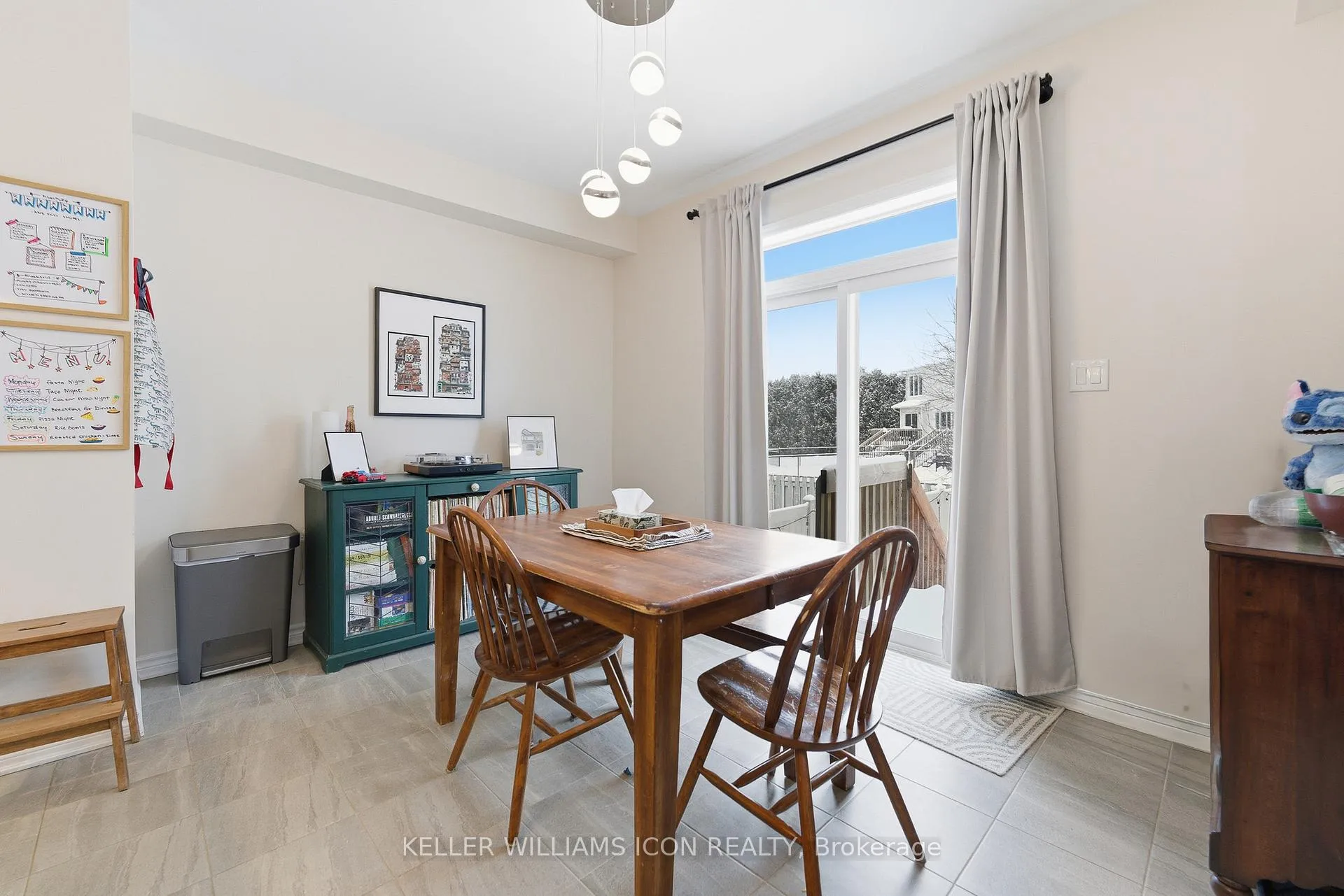 Photo 12 of 132 Asper Trail Circle, Ottawa, Kanata - Emerald Meadows/Trailwest — HOMEH