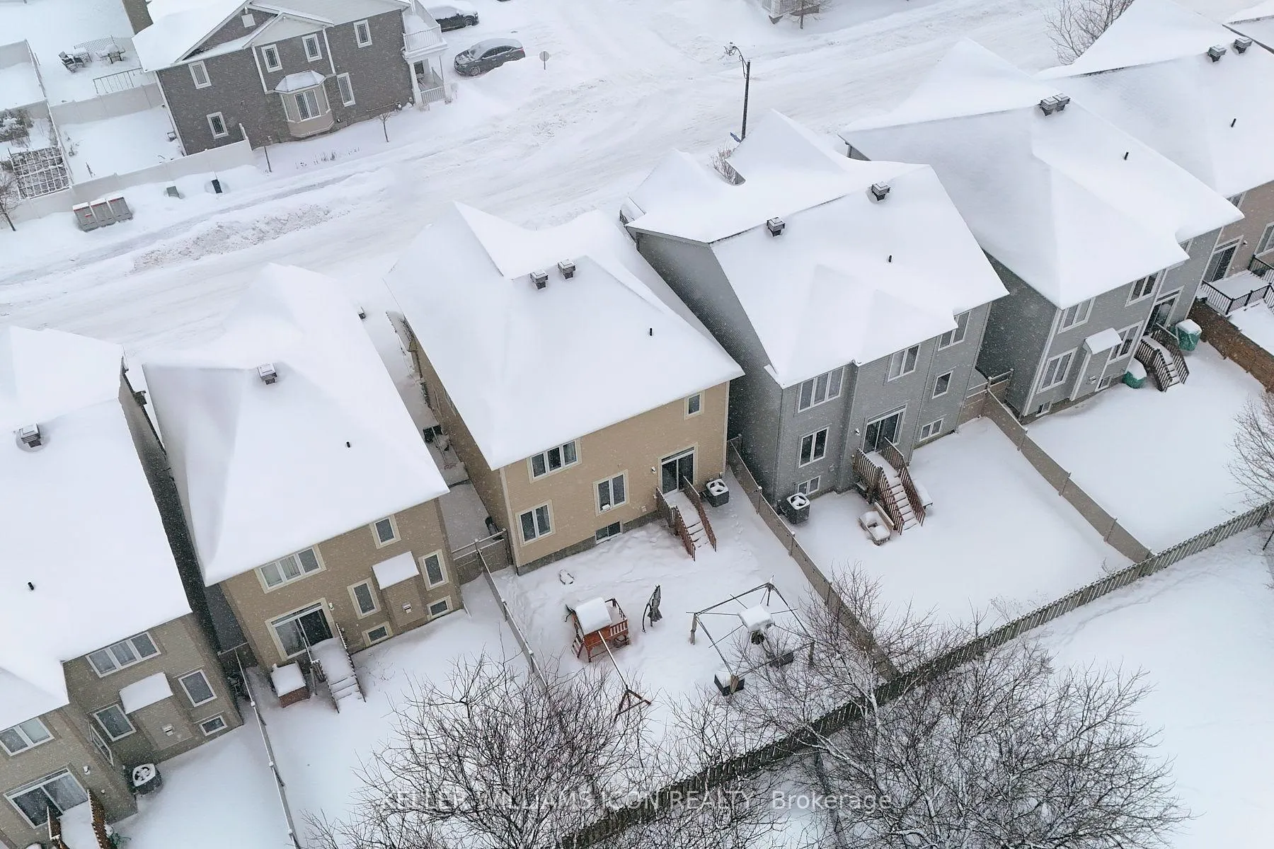 Photo 37 of 132 Asper Trail Circle, Ottawa, Kanata - Emerald Meadows/Trailwest — HOMEH