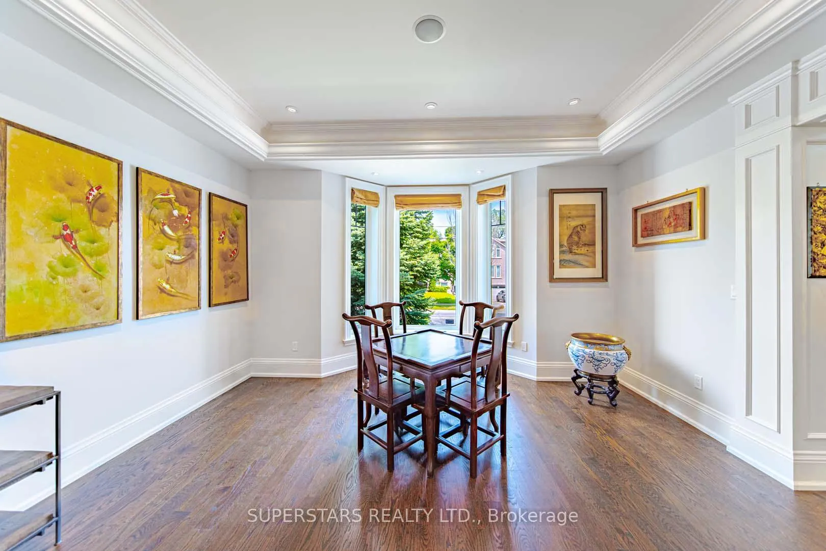 Photo 4 of 643 Glencairn Avenue, Toronto, Englemount-Lawrence — HOMEH