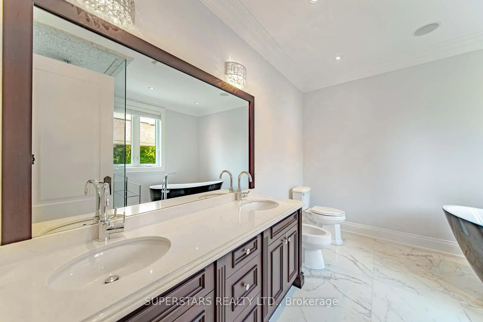 Photo 22 of 643 Glencairn Avenue, Toronto, Englemount-Lawrence — HOMEH