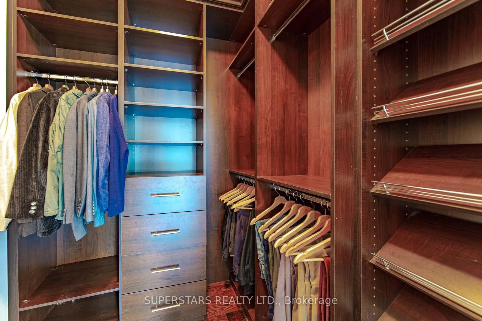 Photo 25 of 643 Glencairn Avenue, Toronto, Englemount-Lawrence — HOMEH